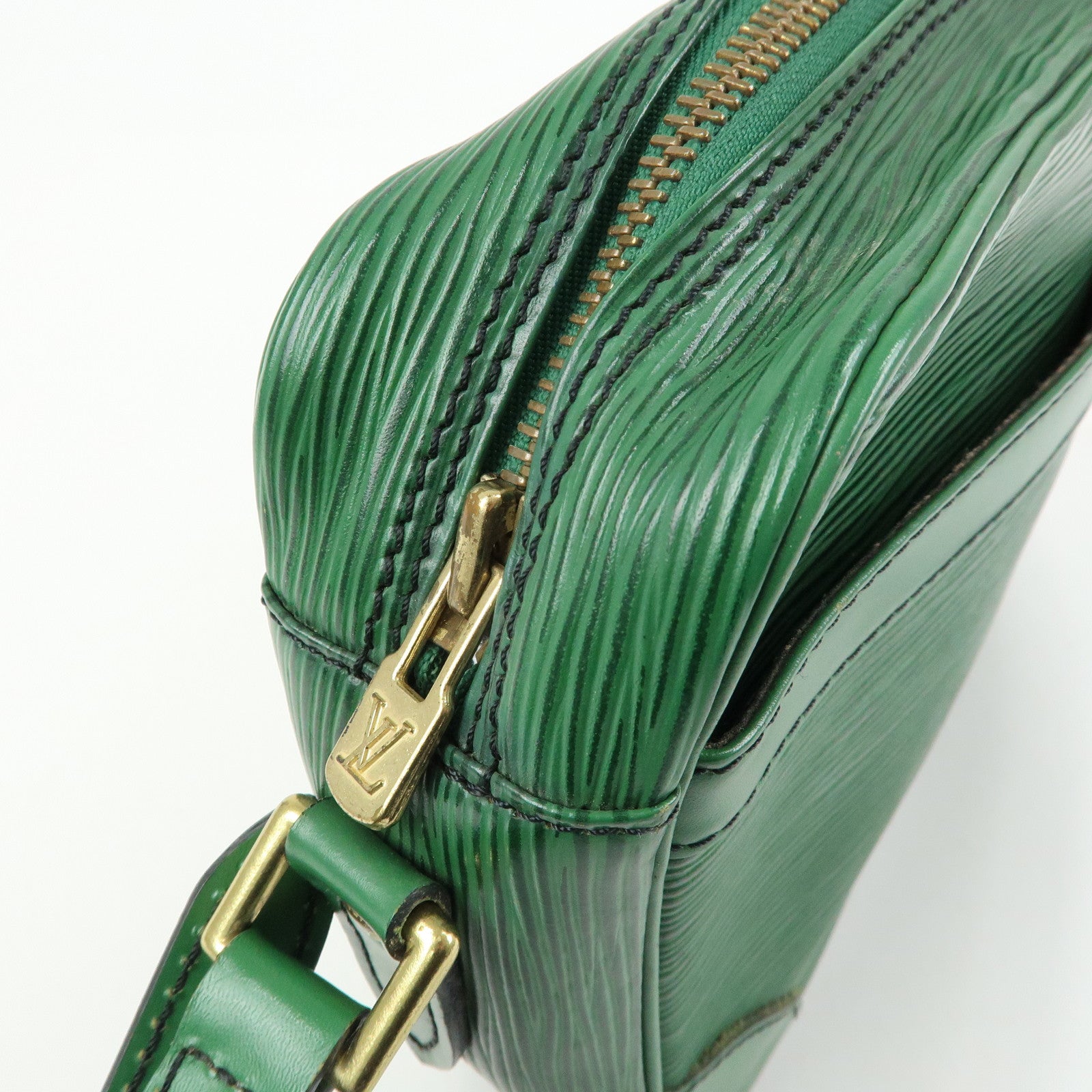 Louis Vuitton Epi Trocadero 24 Shoulder Bag Borneo Green M52304