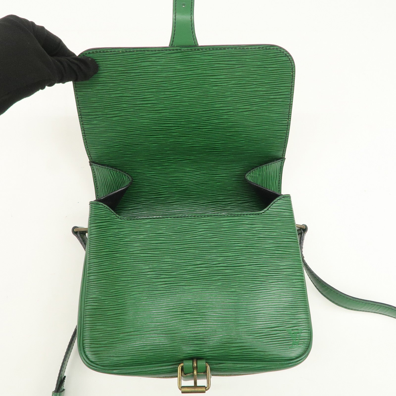 Louis Vuitton Epi Cartouchiere MM Shoulder Bag Borneo Green M52244