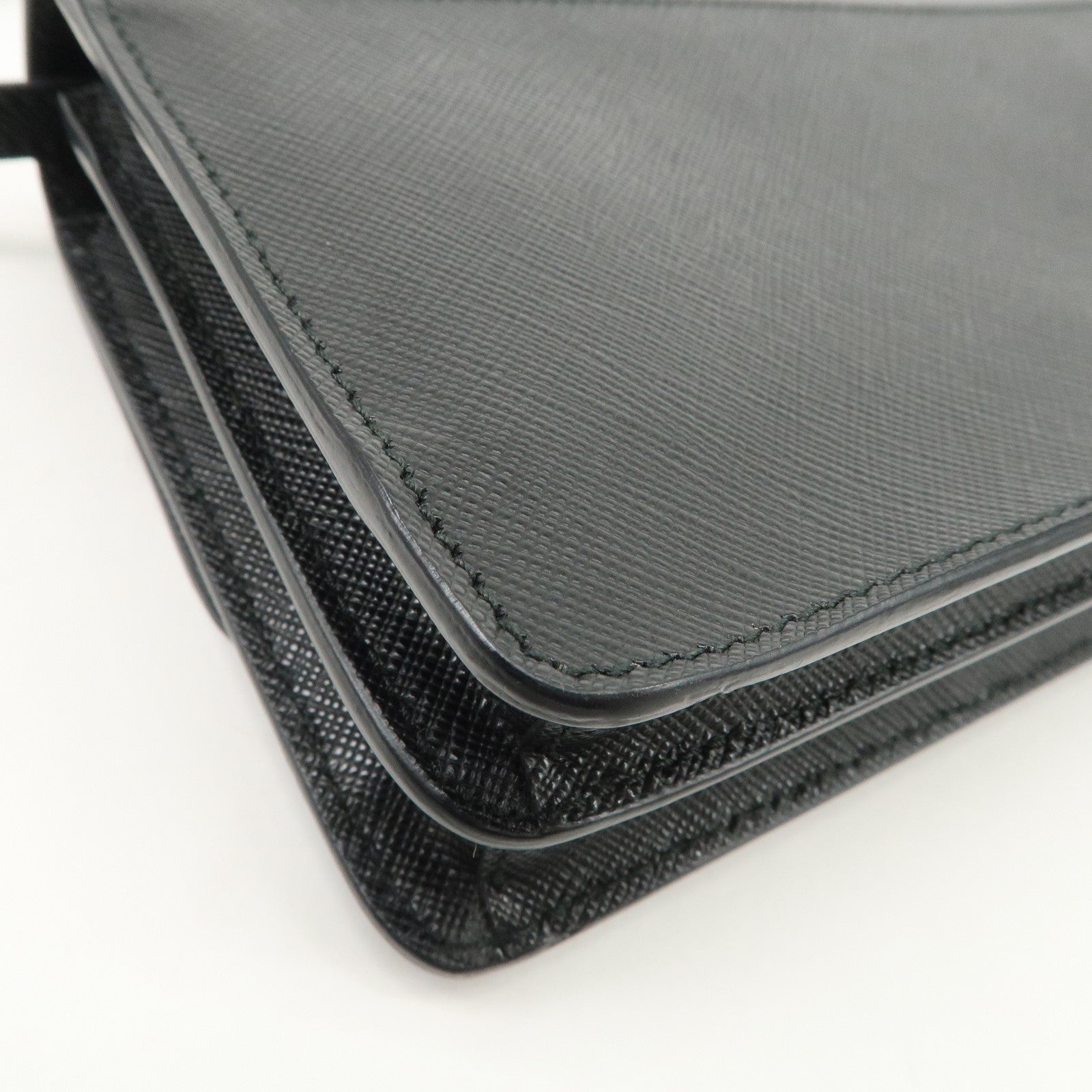 PRADA Saffiano Leather Shoulder Wallet Shoulder Bag Black BT1019