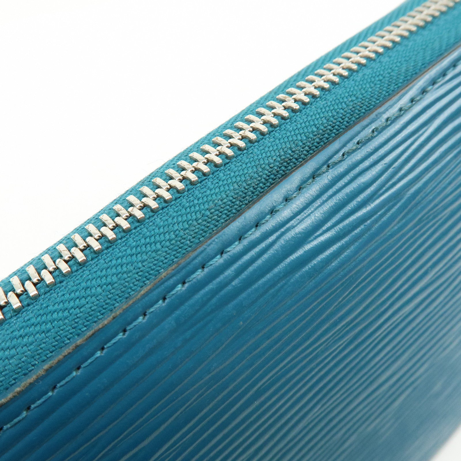 Louis Vuitton Epi Leather Zippy Long Wallet Cyan M60311