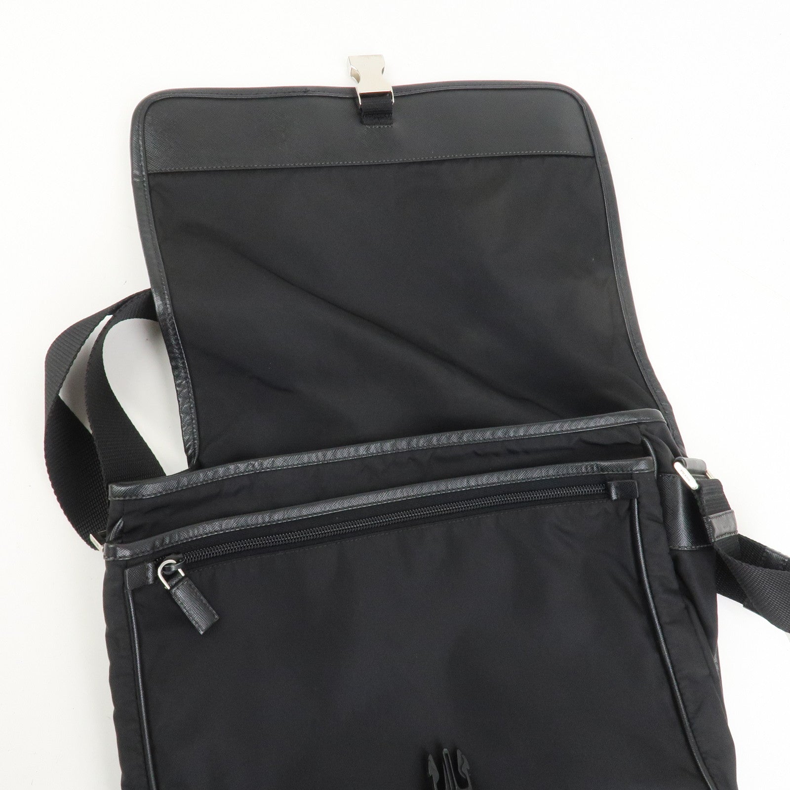 PRADA - Nylon   Saffiano Leather Black 2DV166