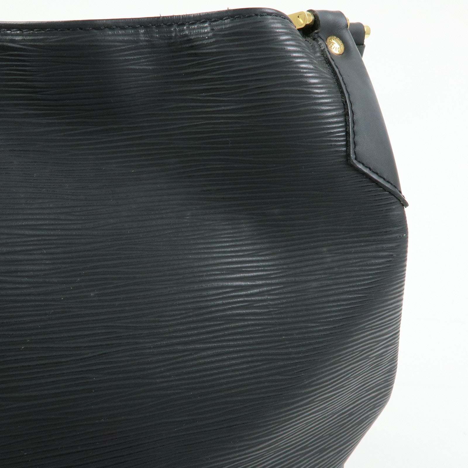 Louis Vuitton Epi Mandala MM Shoulder Bag Noir Black M58892