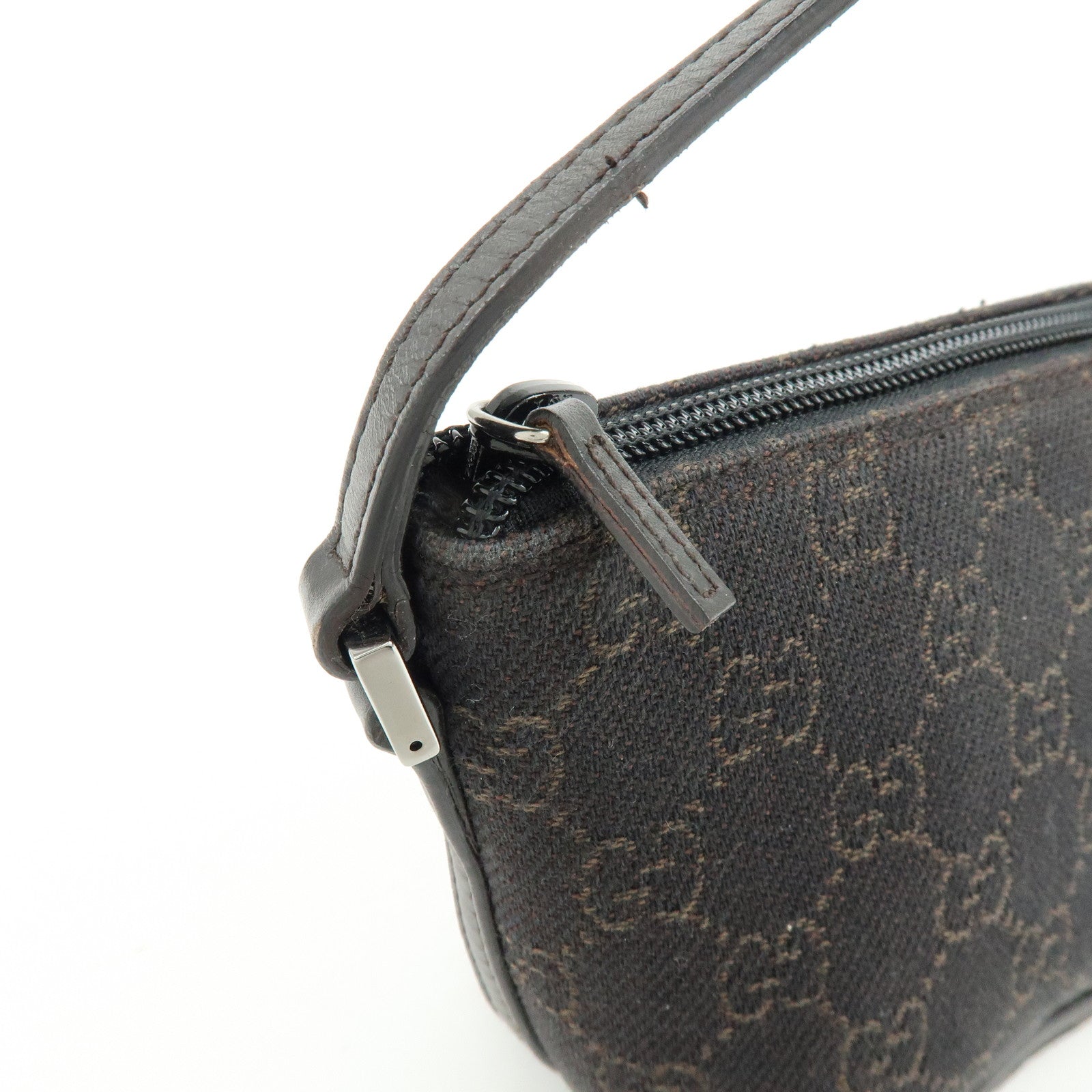 GUCCI Boat Bag GG Canvas Accessory Pouch Hand Bag Brown 07198