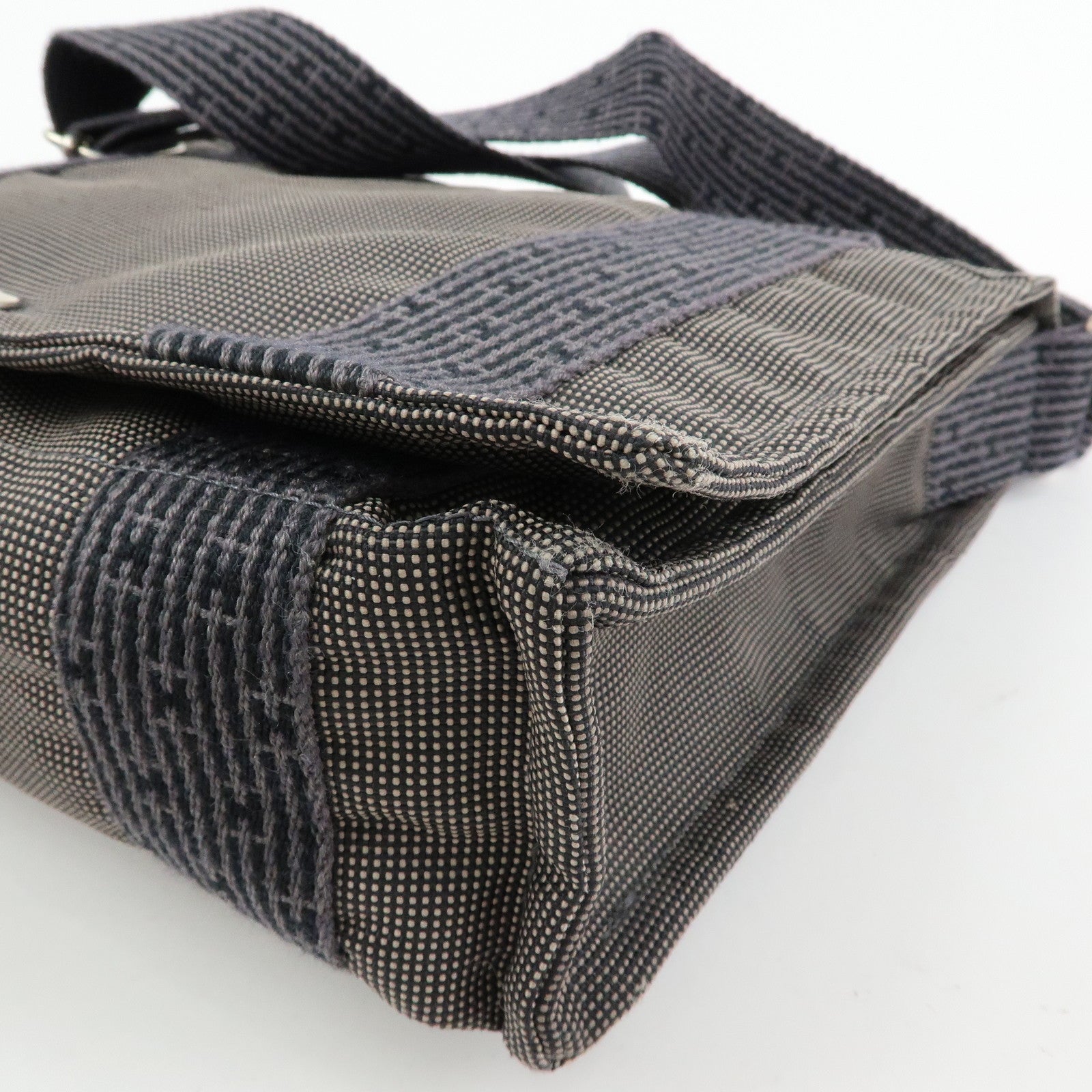 HERMES Herline Bassac PM Fourre Tout Shoulder Bag Crossbody Bag