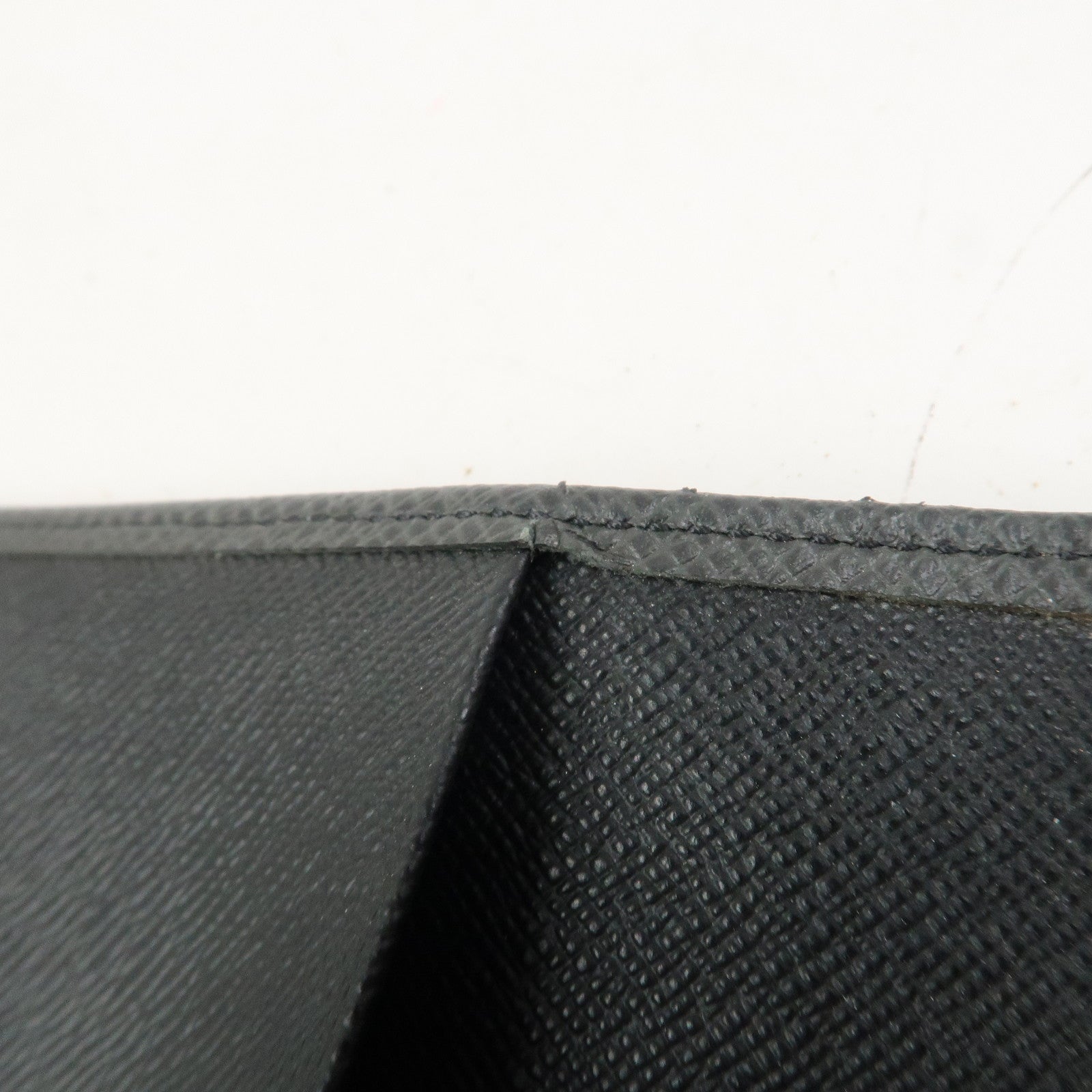 Louis Vuitton Taiga Agenda Bureau Planner Cover Ardoise R20409