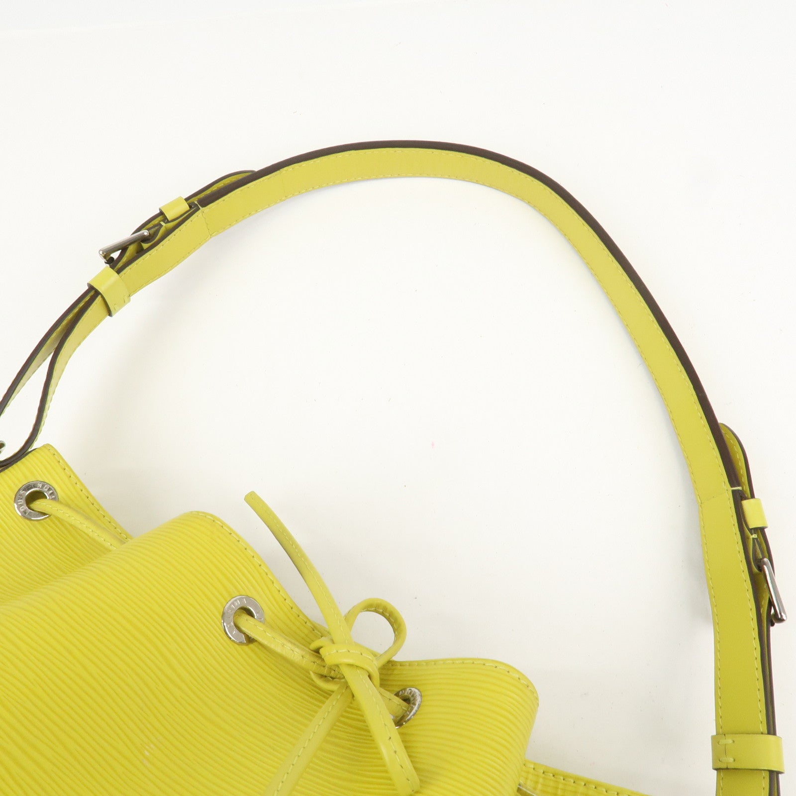 Louis Vuitton Epi Petit Noe Shoulder Bag Pistache M44107