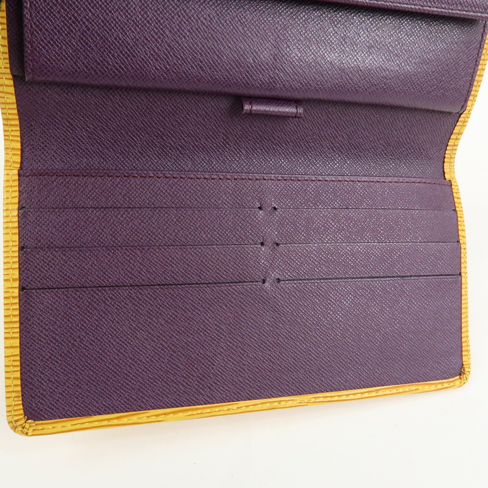Louis Vuitton Epi Portefeuille Tresor International Wallet M63389