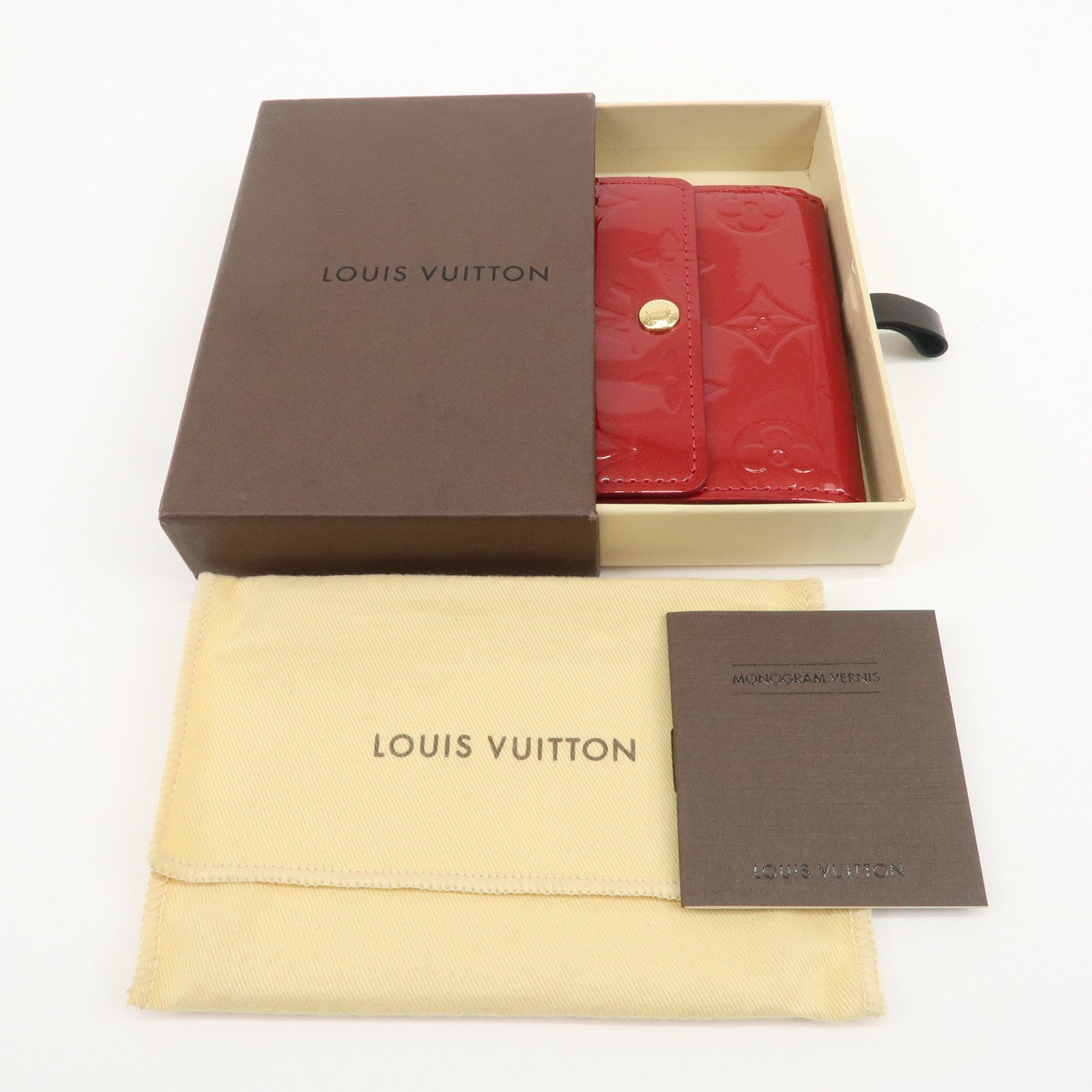 Louis Vuitton Monogram Vernis Ludlow Coin Case Pomme d'Amour M91978
