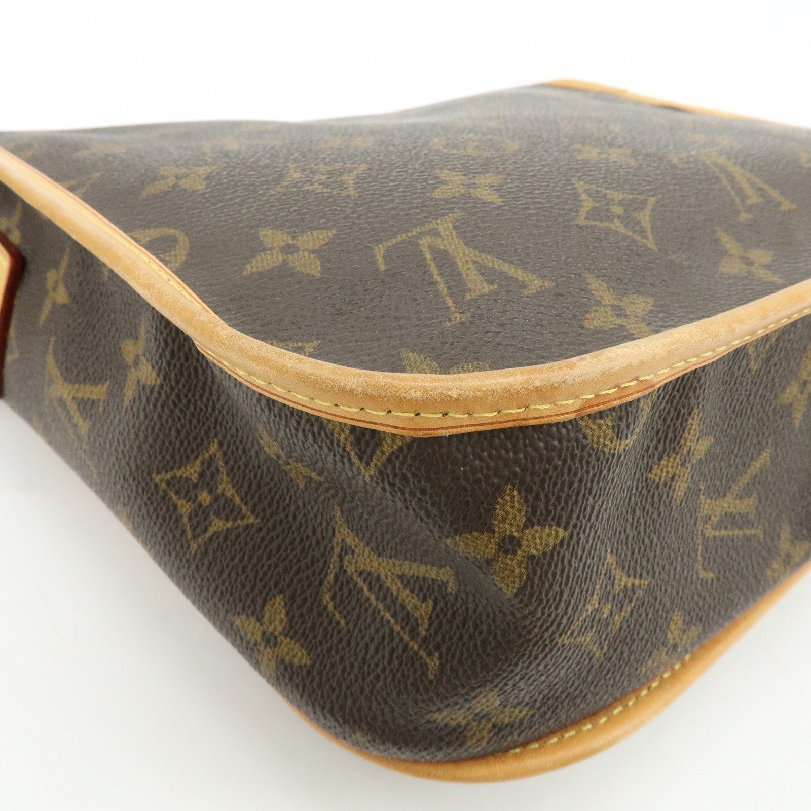 Louis Vuitton Monogram Messenger Bosphore PM Shoulder Bag M40106