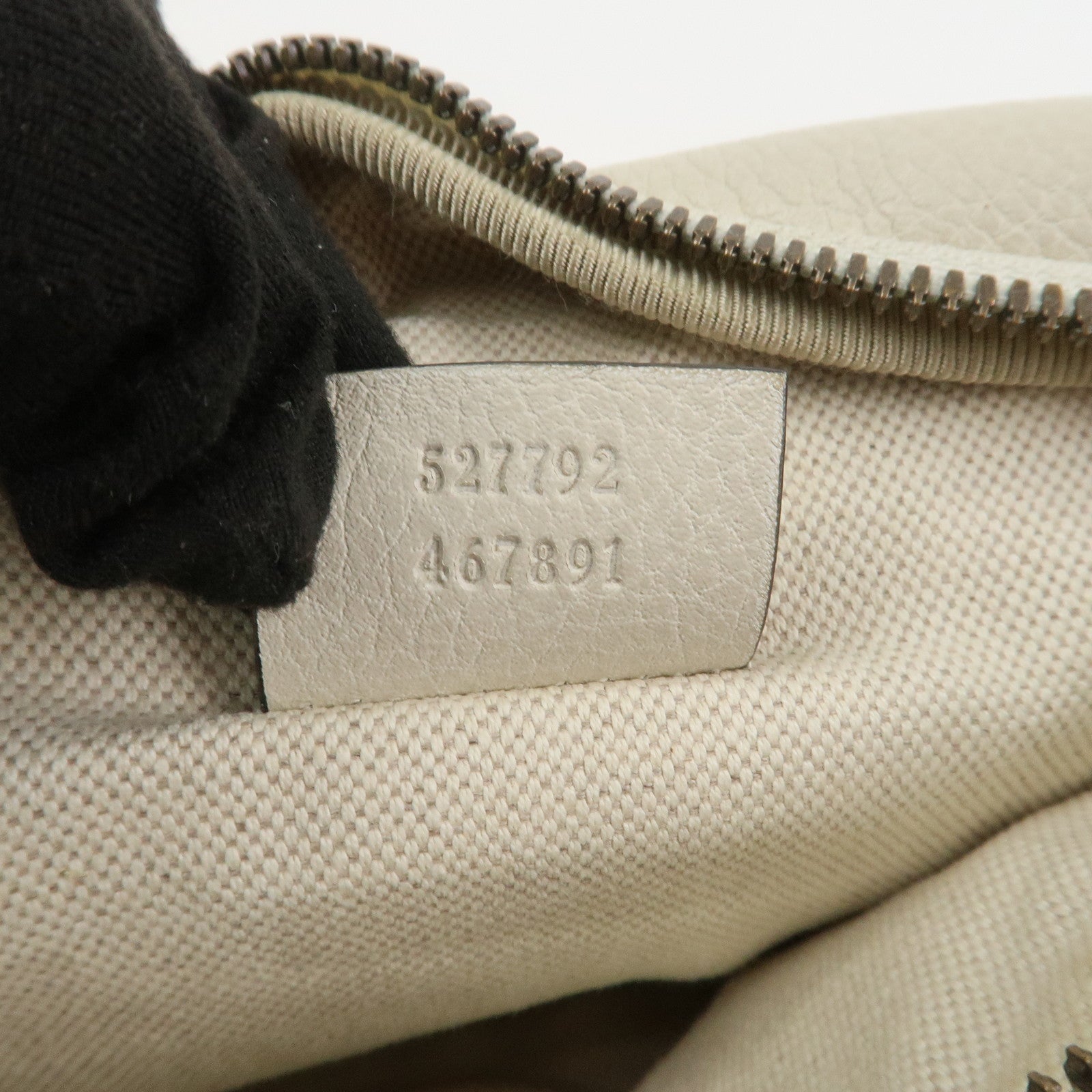 GUCCI Sherry Leather Waist Pouch Body Bag White 527792