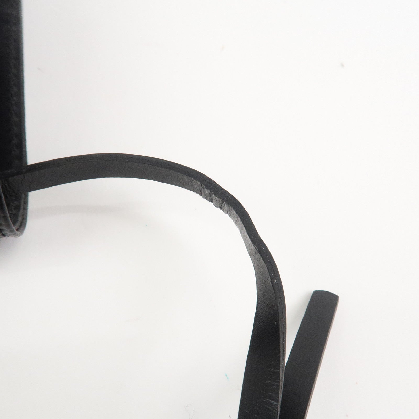 Louis Vuitton Epi Honfleur Shoulder Bag Hand Bag Noir Black M52732