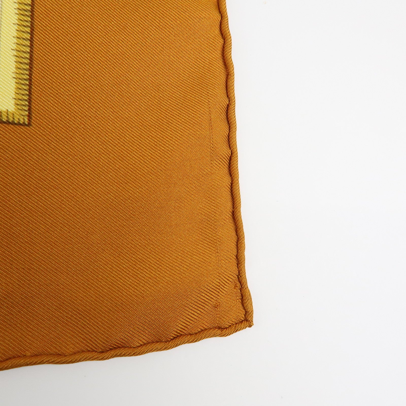 HERMES Carre Silk 100% Scarf Caraibes Oiseaux Light Brown