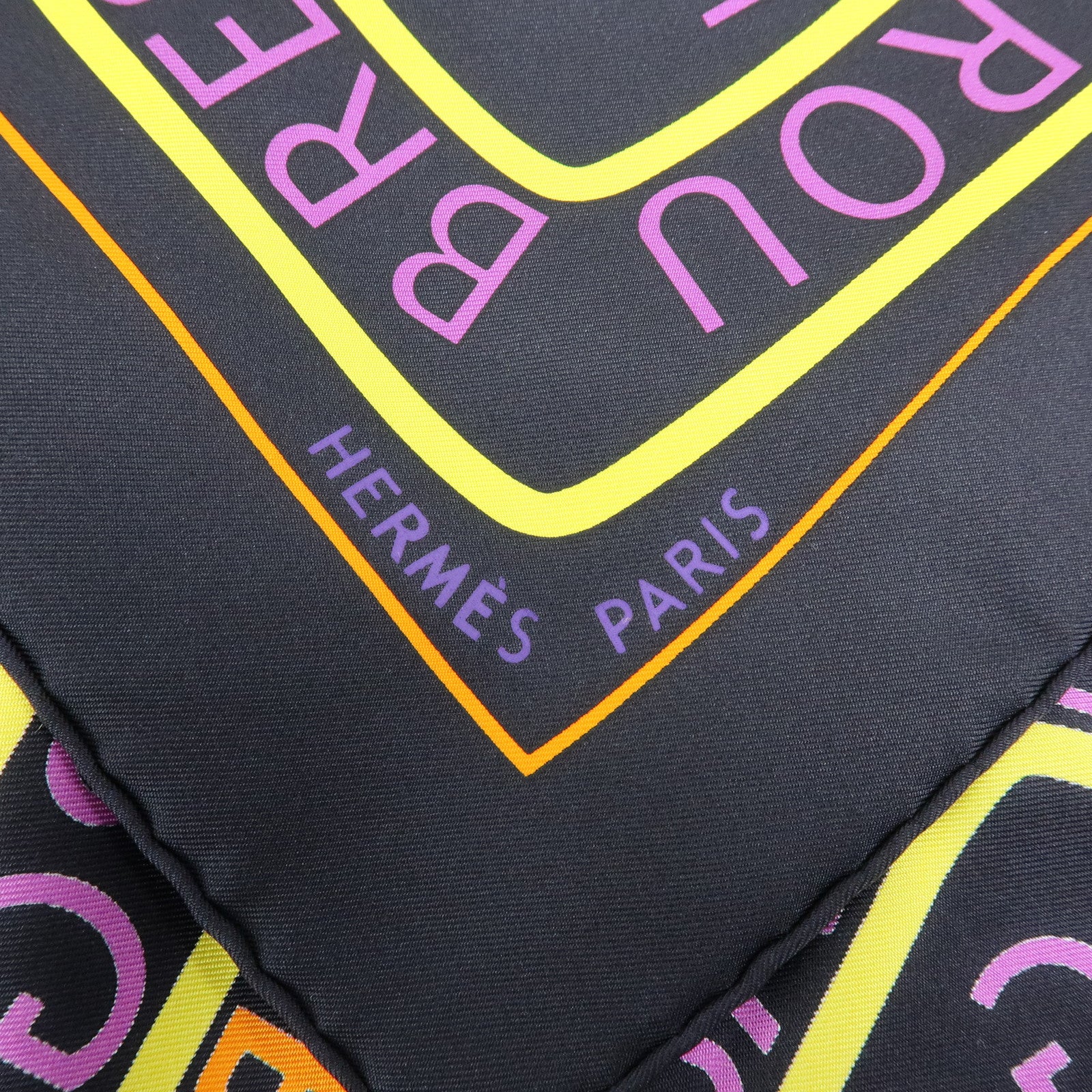 HERMES Carre 90 Silk 100% Scarf  LES SOURCES DE LA VIE