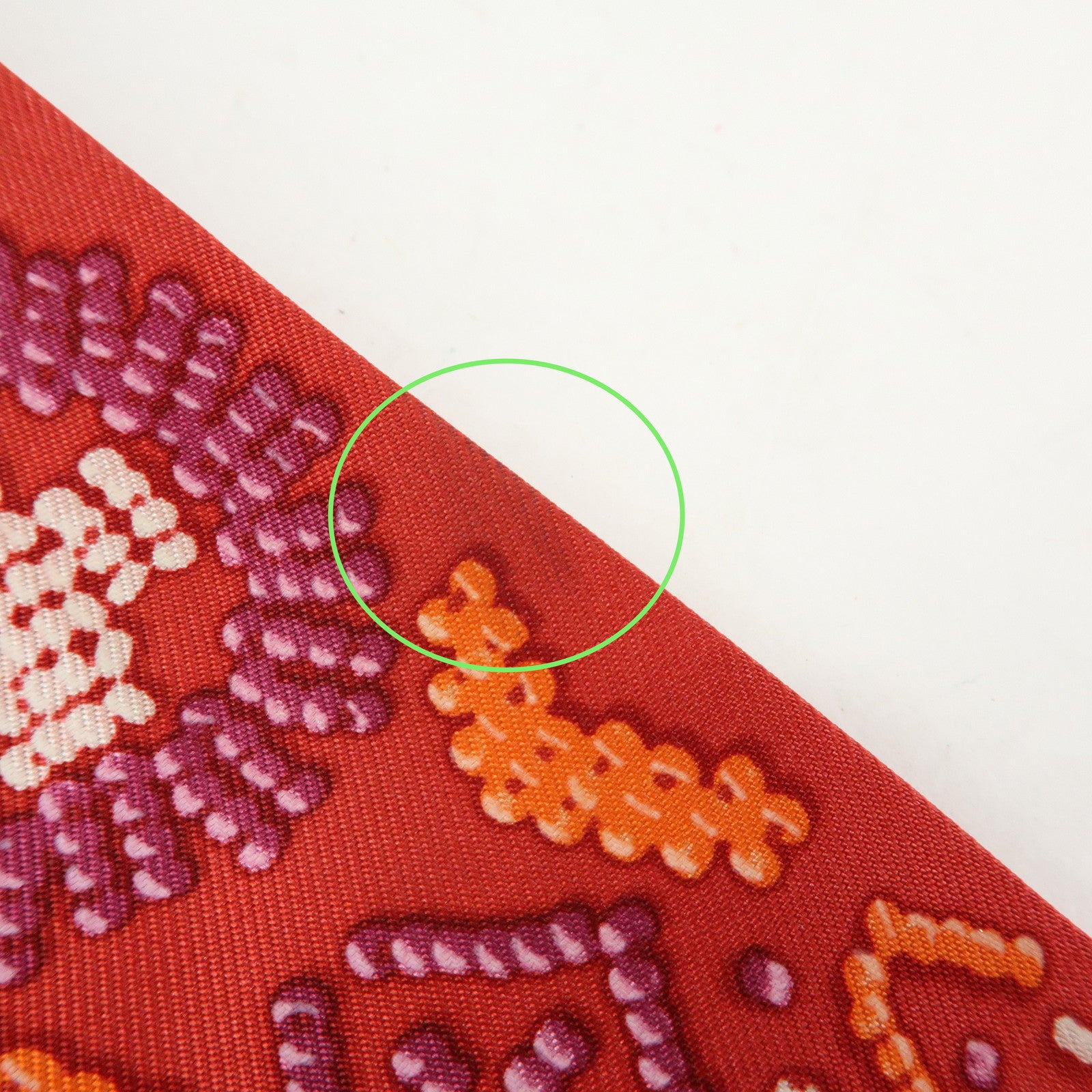 HERMES Twilly Silk 100% Scarf KELLY EN PERLES Red