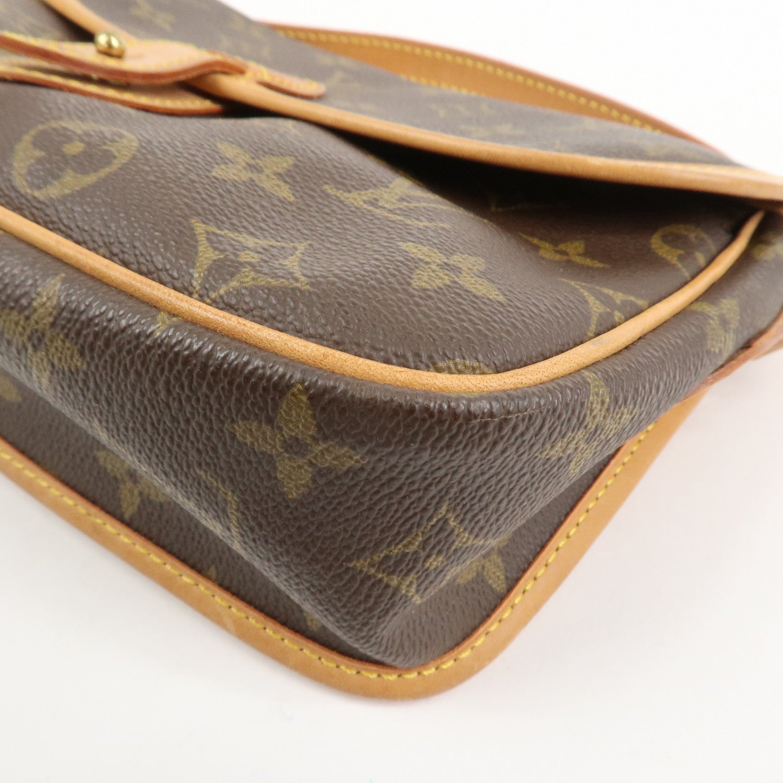 Louis Vuitton Monogram Gibeciere PM Shoulder Bag Brown M42248