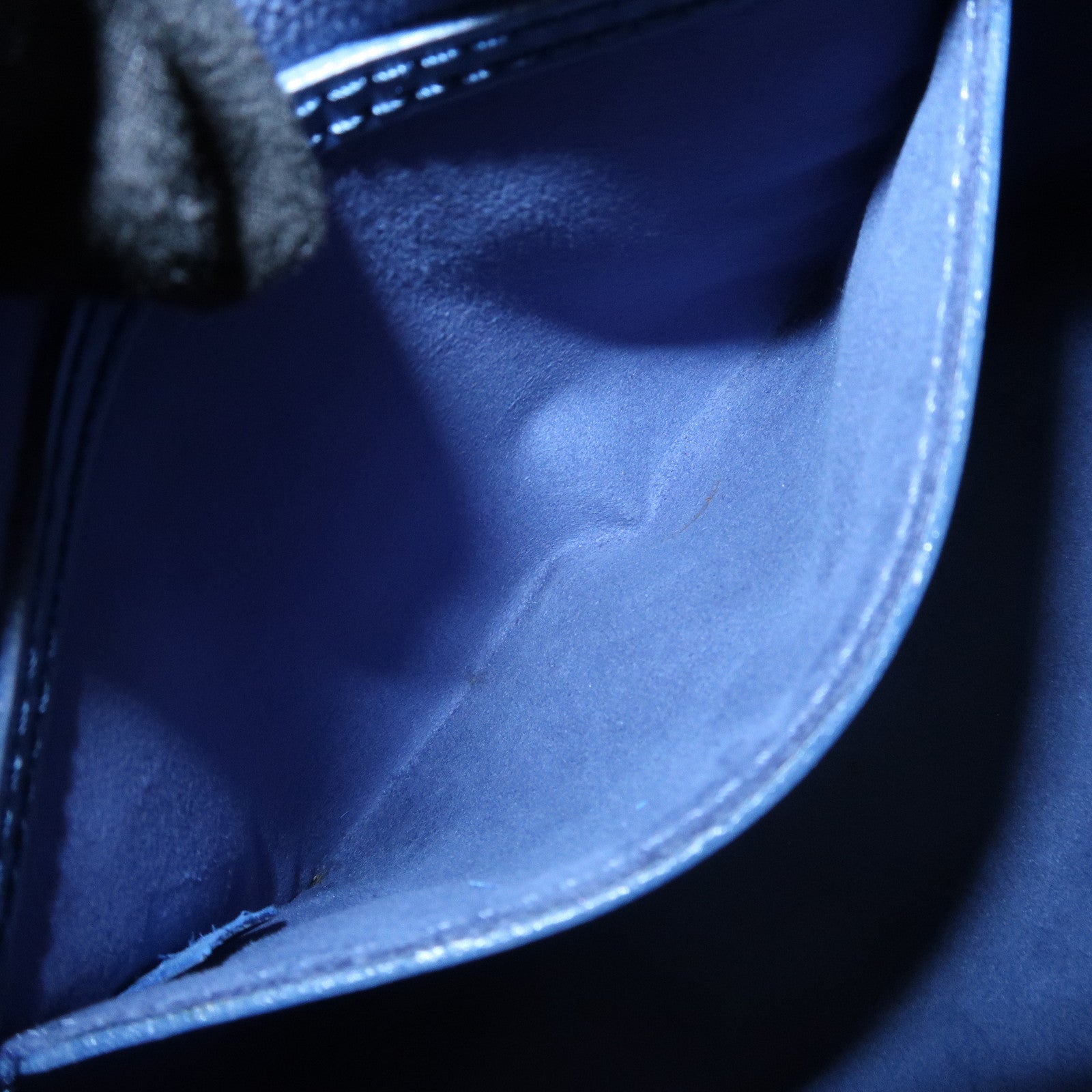 Louis Vuitton Epi Leather Alma PM Hand Bag Myrtille Blue M5214G