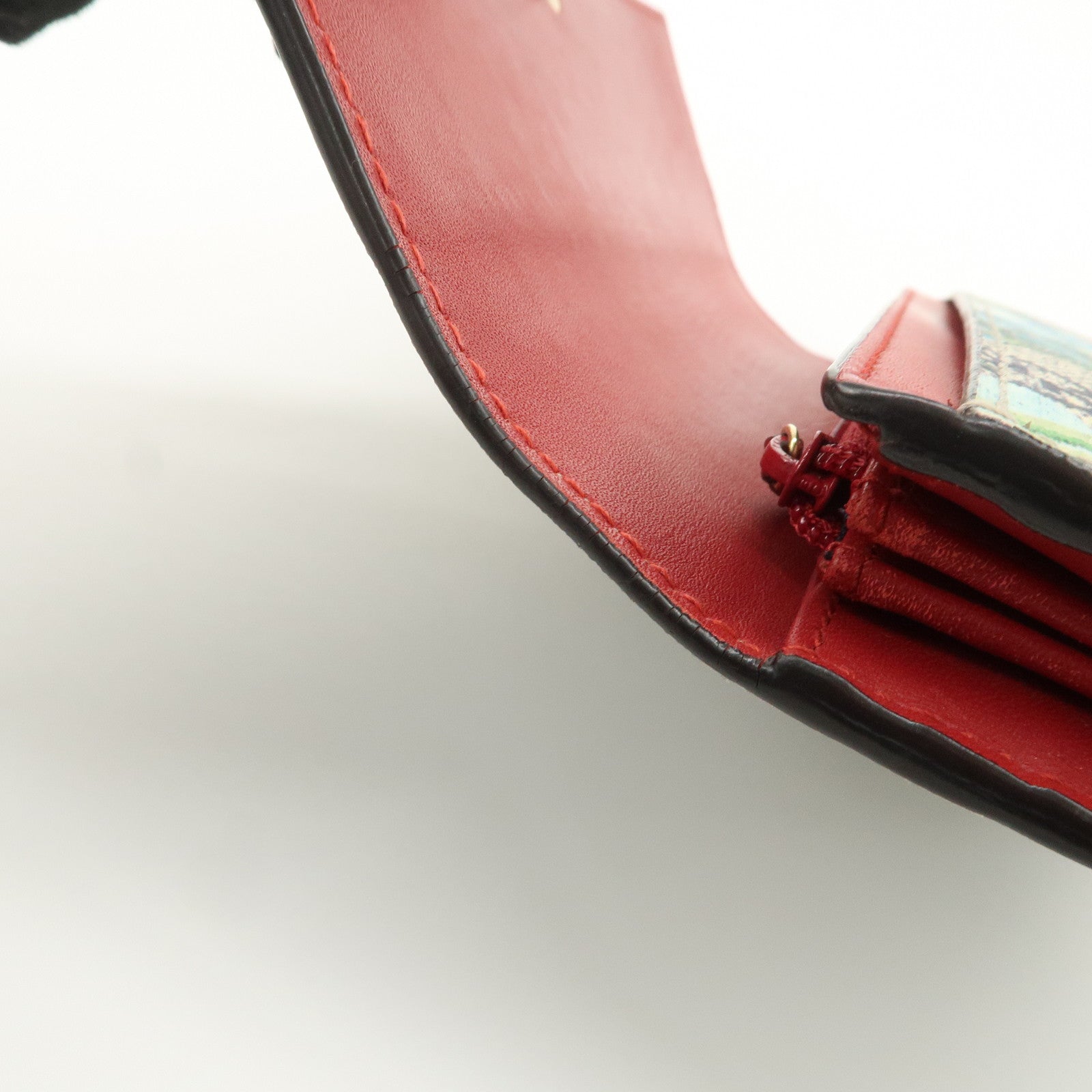 GUCCI GG Blooms GG Supreme Continental Wallet Beige Blue 404070