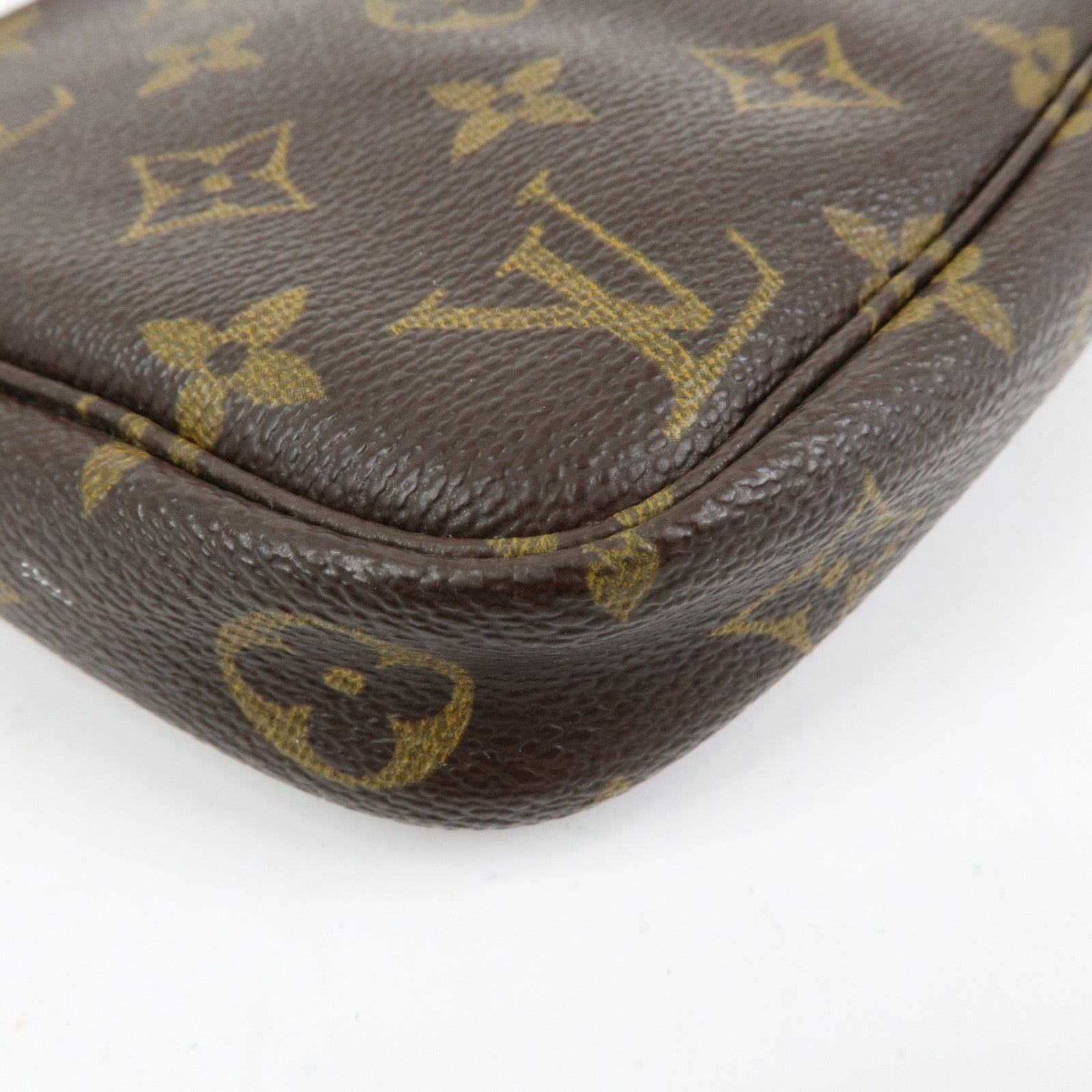 Louis Vuitton Monogram Pochette Accessoires Pouch Hand Bag M51980