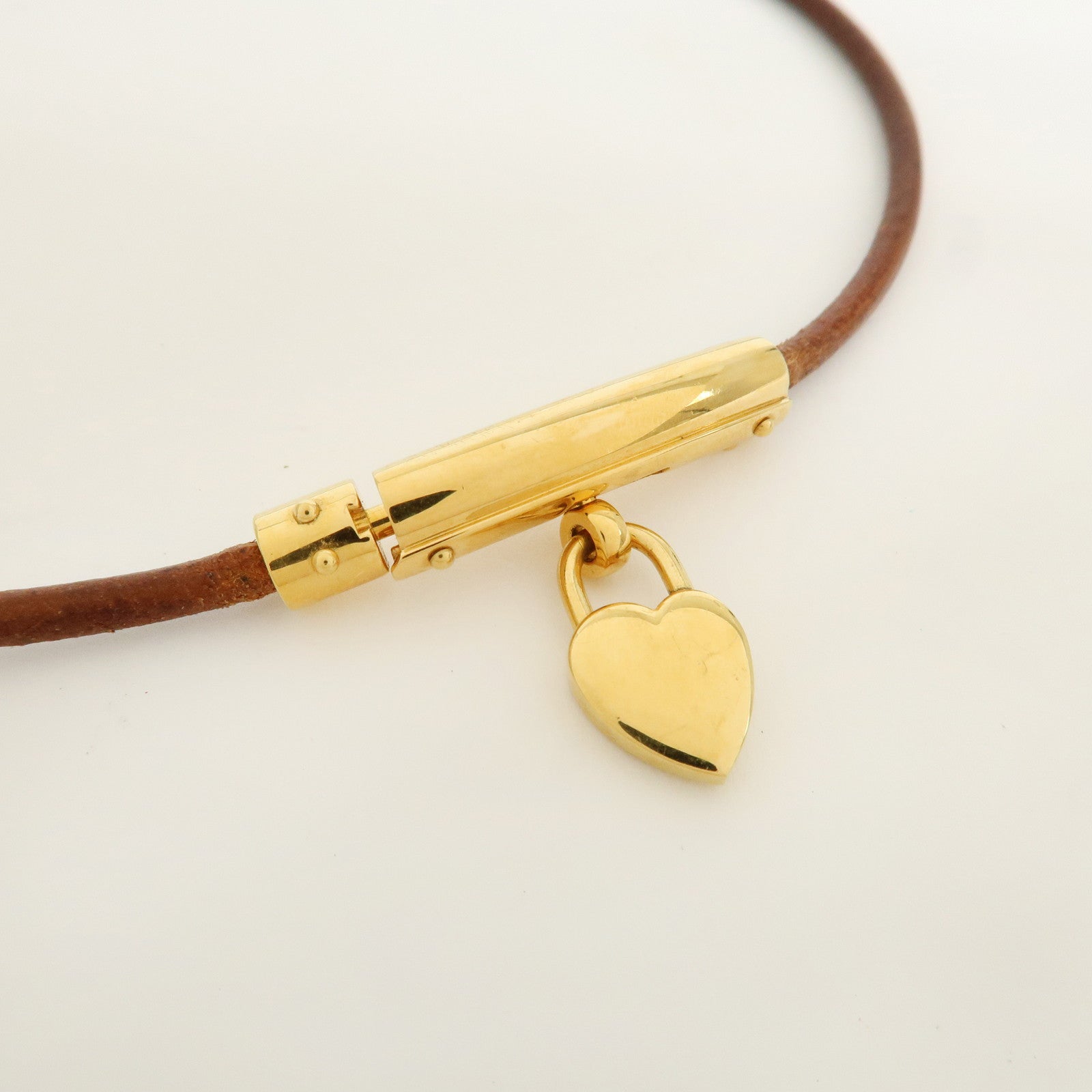 HERMES Leather Viviride Coeur Heart Cadena Necklace Choker Gold