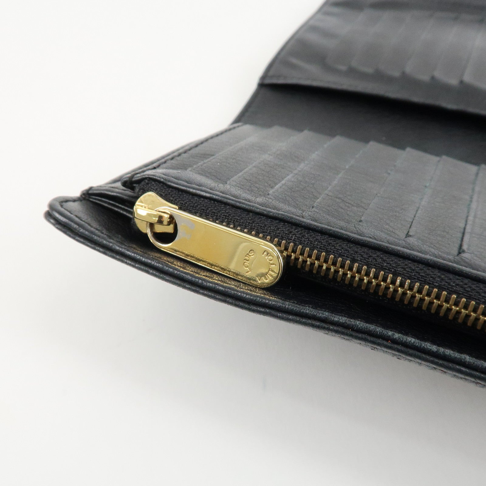 Louis Vuitton Monogram Mahina Portefeuilles Amelia Wallet  Noir M95549 Used