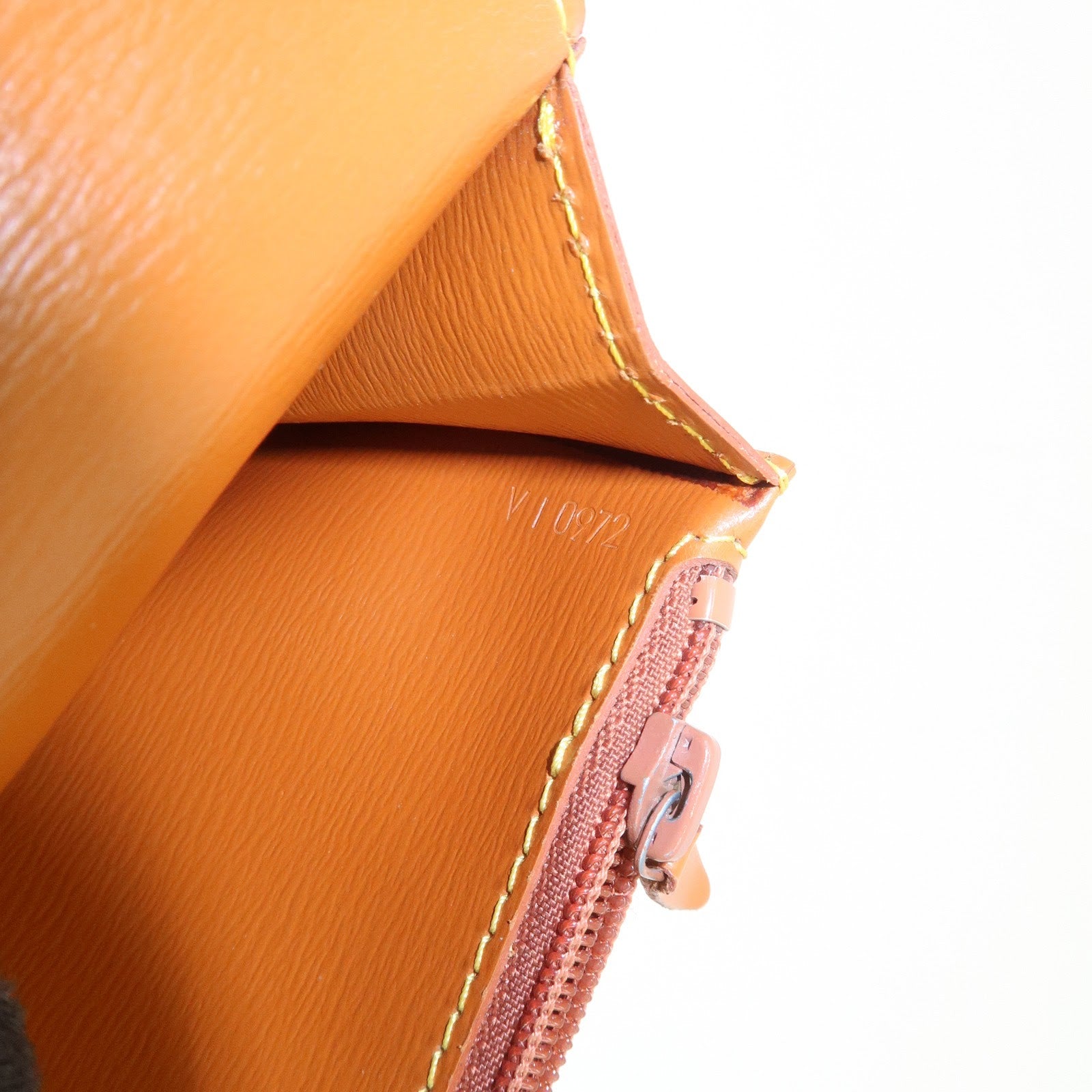 Louis Vuitton Epi Leather Ceinture Tilsitt Waist Bag M52608