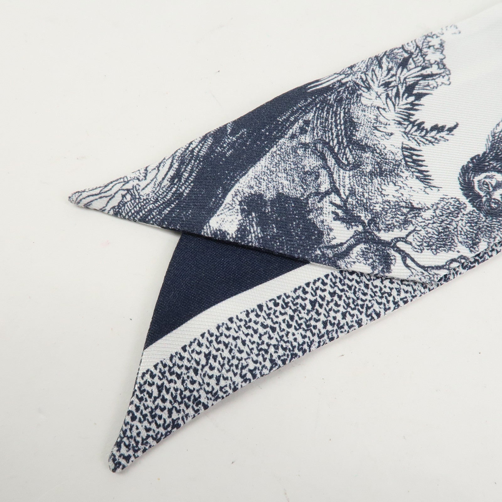 Christian Dior Mitzah Animal Motif Silk 100% Scarf White Navy