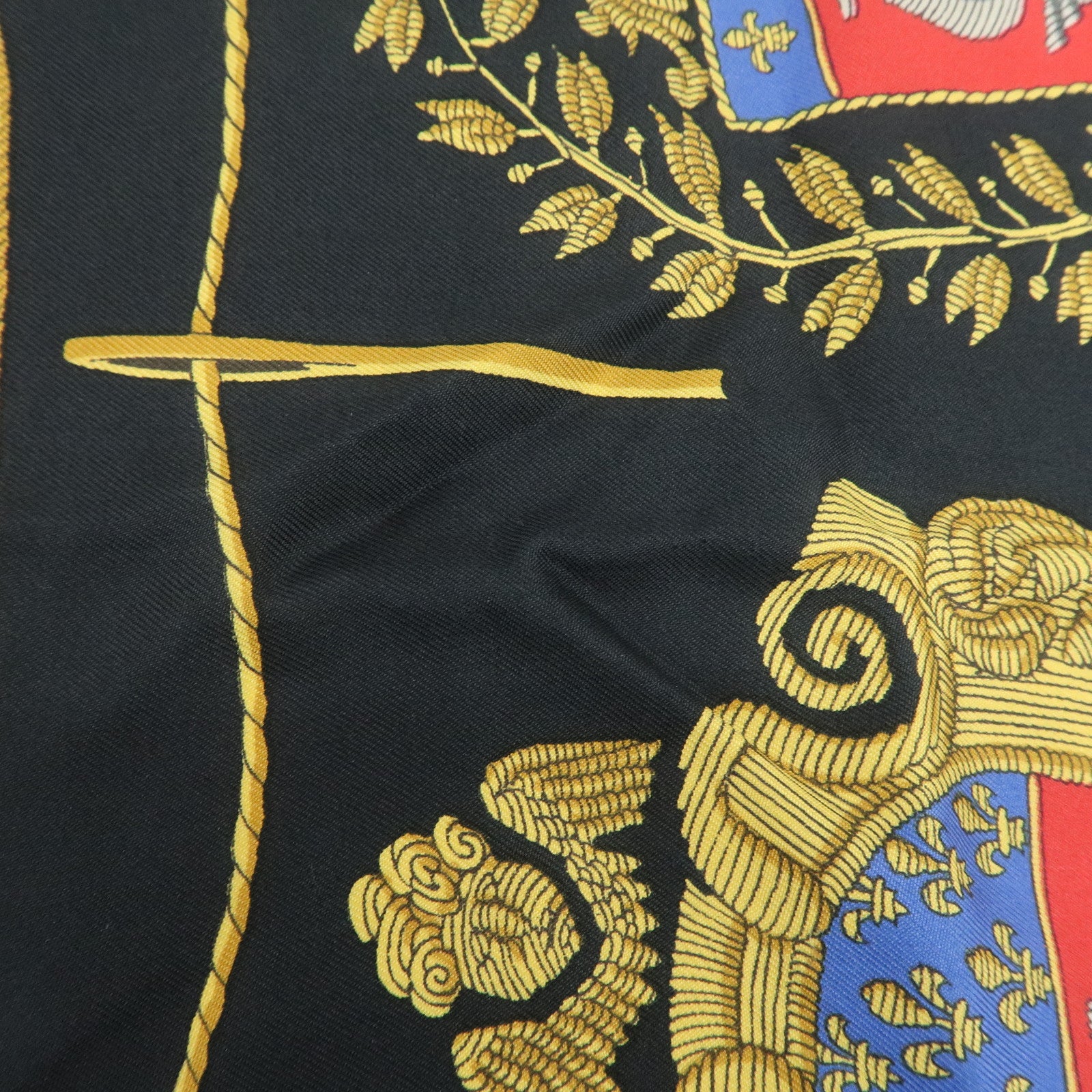 HERMES Carre 90 Silk 100% LES ARMES DE PARIS Scarf Black Gold
