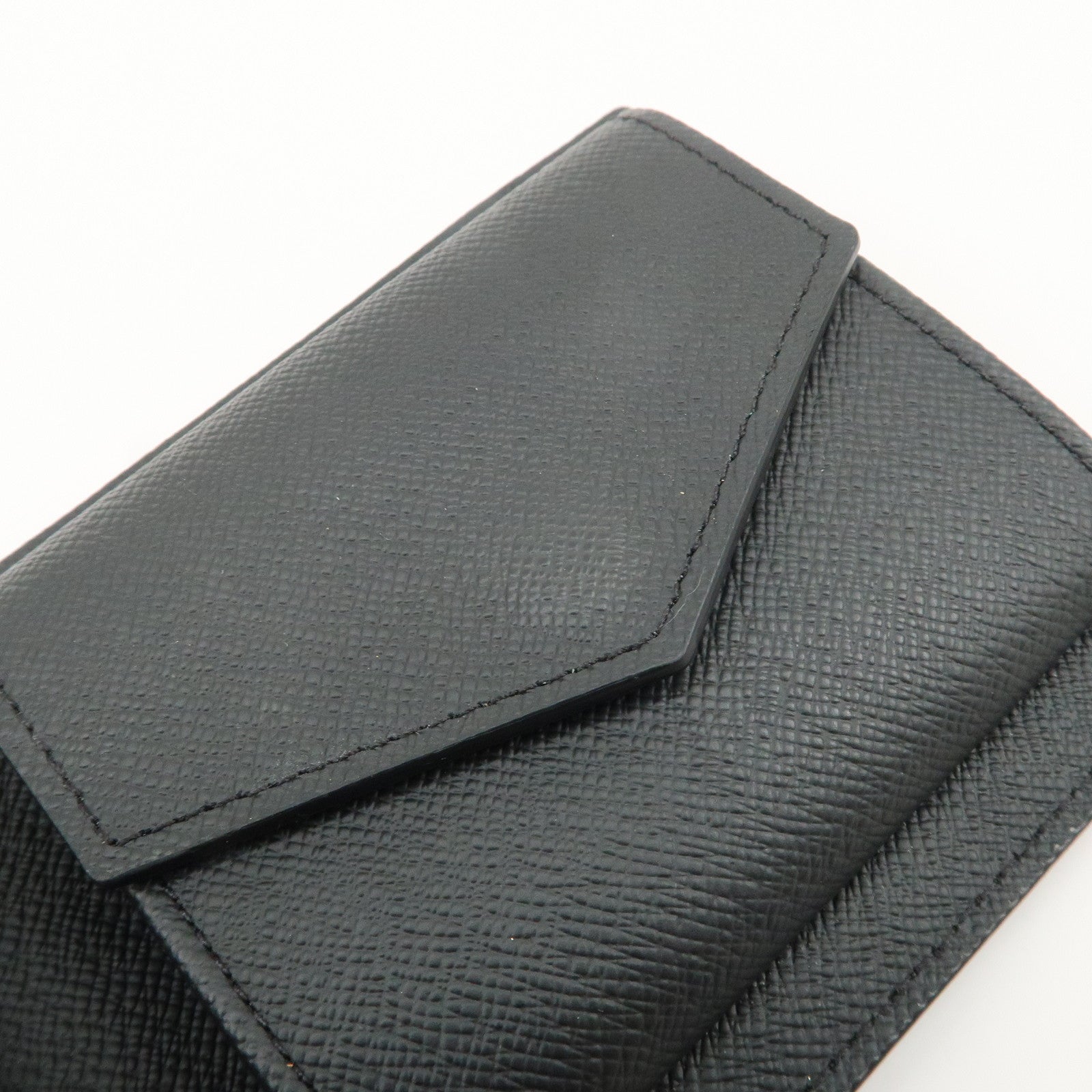Louis Vuitton Taiga Portefeuille Marco NM Wallet Ardoise M30865
