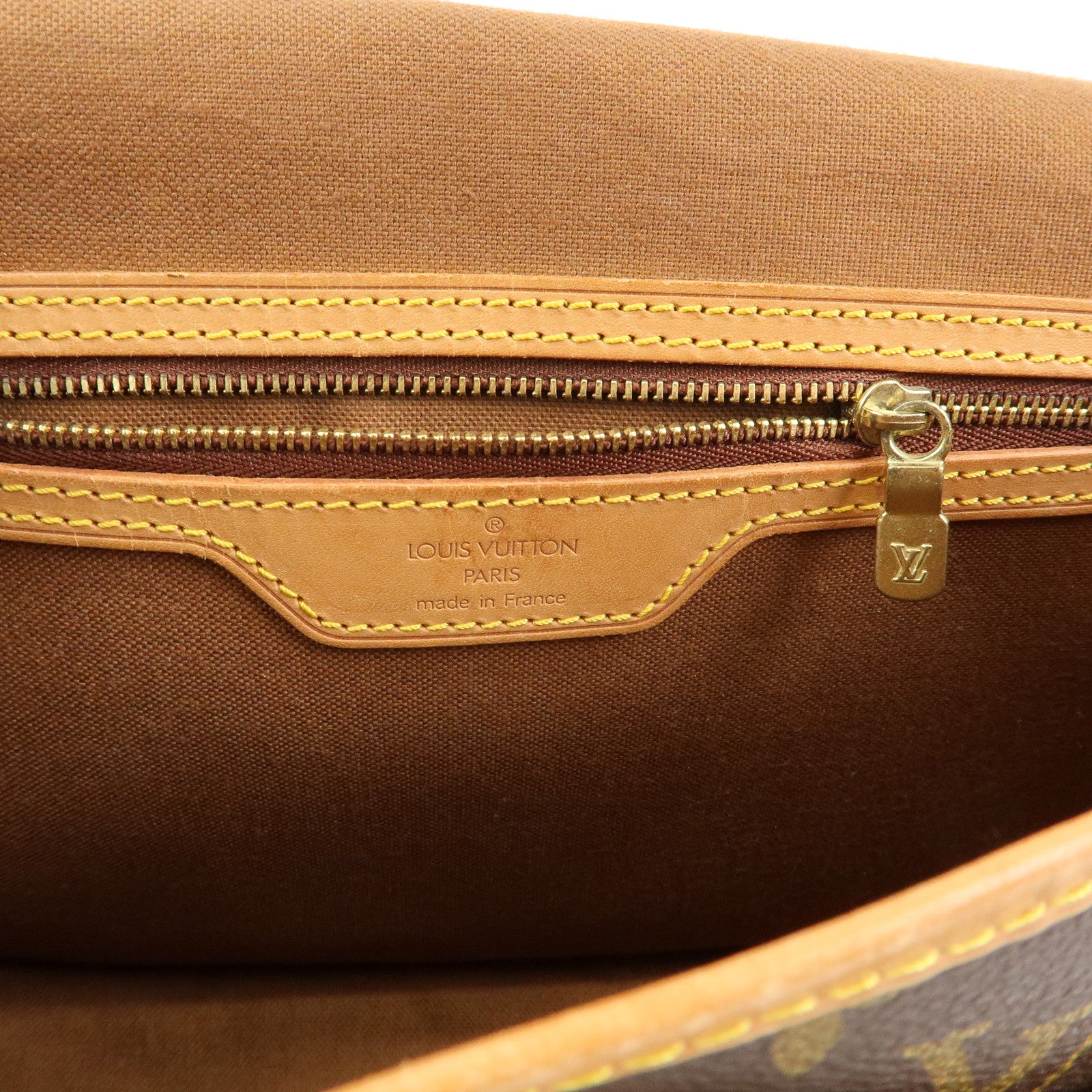 Louis Vuitton Monogram Gibeciere MM Shoulder Bag M42247