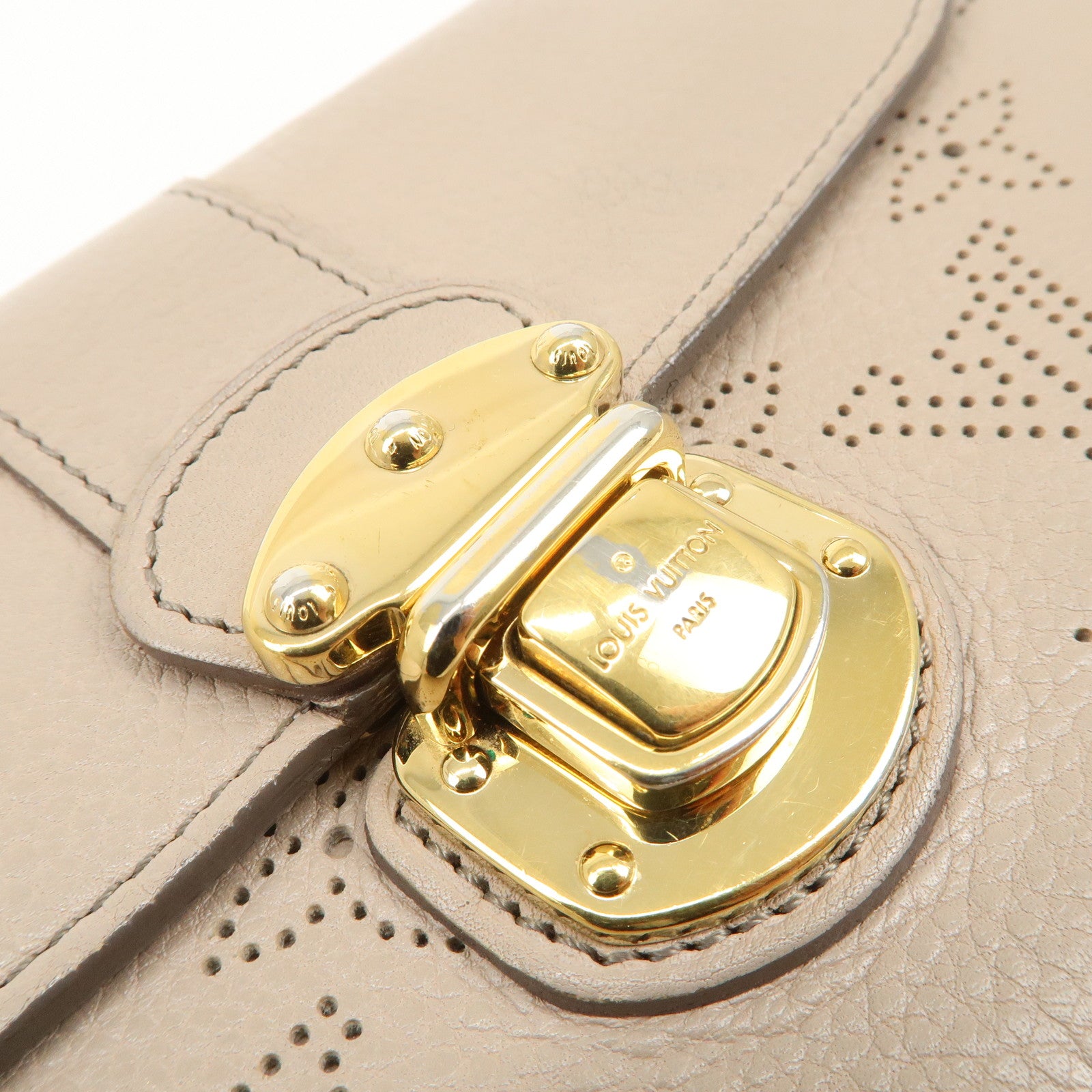 Louis Vuitton Monogram Mahina Portefeuille Iris Long Wallet M58094