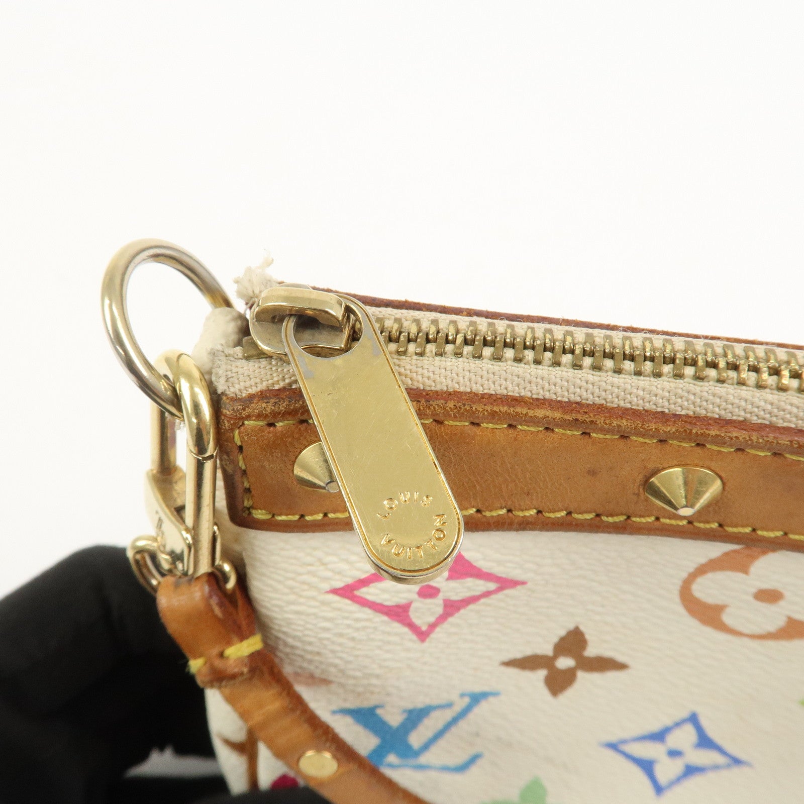 Louis Vuitton Monogram Multicolor Pochette Accessoires Blanc M92649