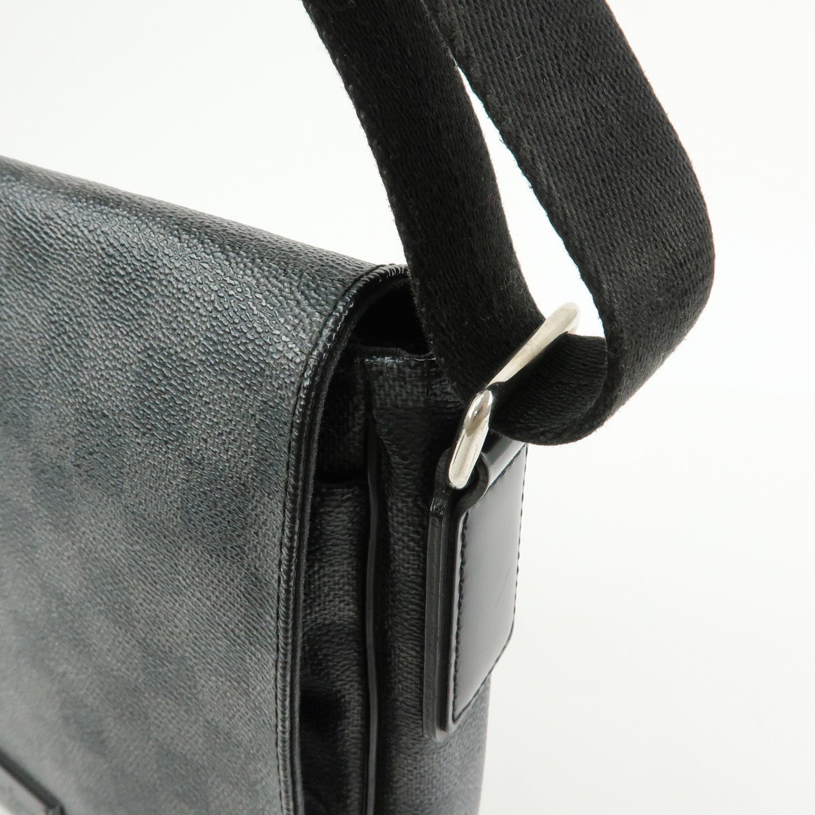 Louis Vuitton Damier Graphite District PM Shoulder Bag Noir N41260
