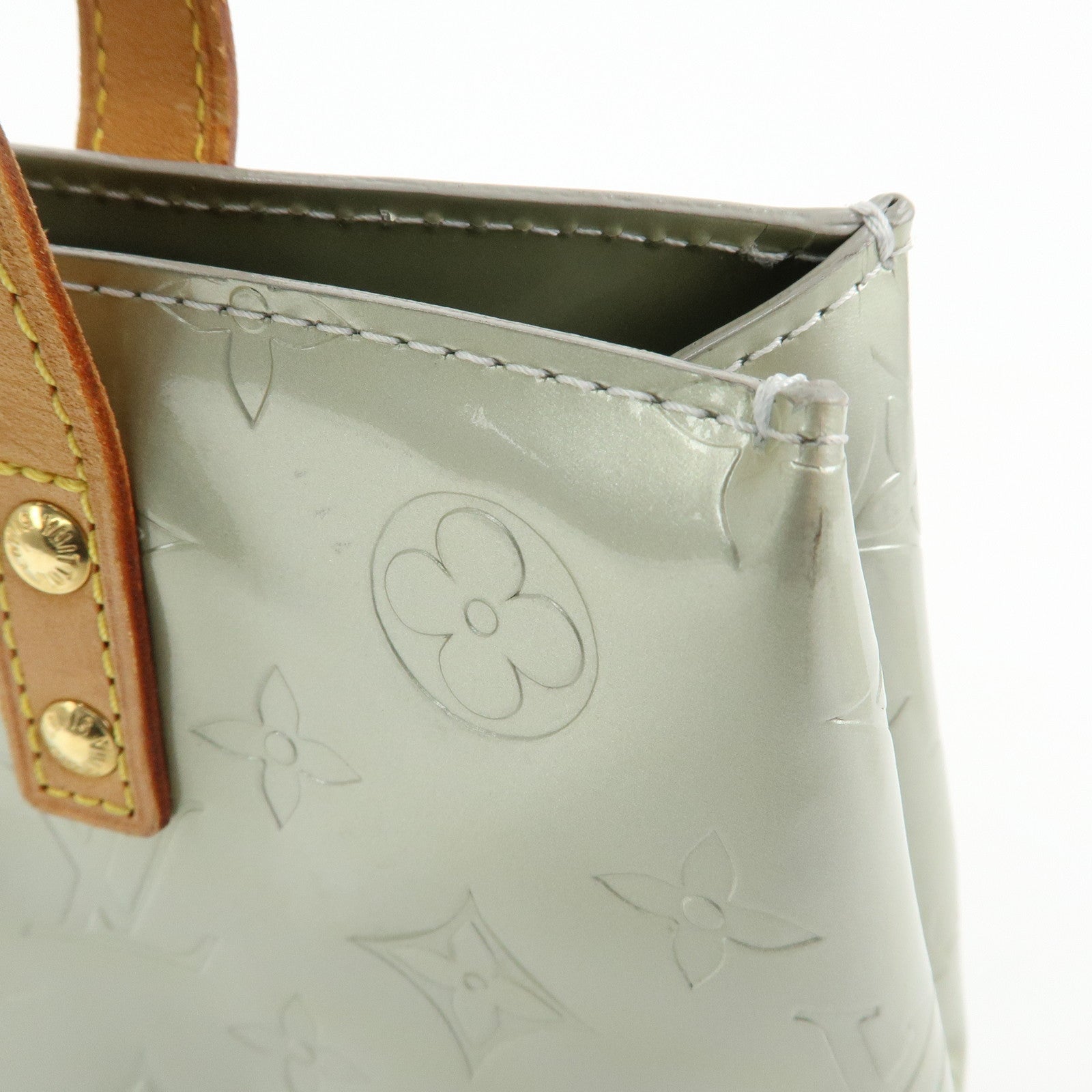 Louis Vuitton Monogram Vernis Reade PM Hand Bag Gris Gray M91145
