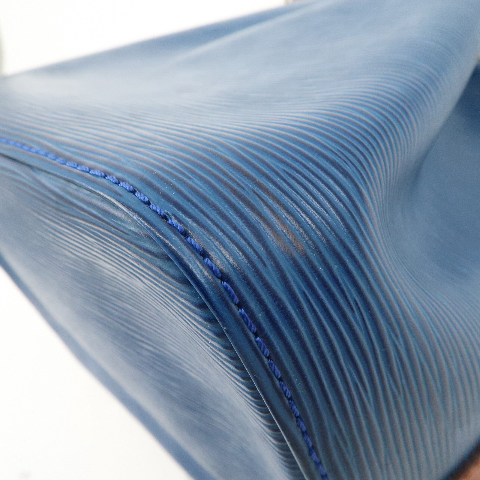 Louis Vuitton Epi Petit Noe Shoulder Bag Bi-Color Blue Kenya Brown Used