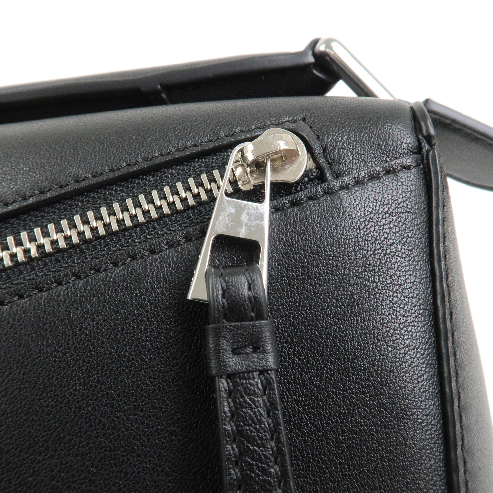 LOEWE Anagram Leather Puzzle Bag Medium 2Way Hand Bag Black