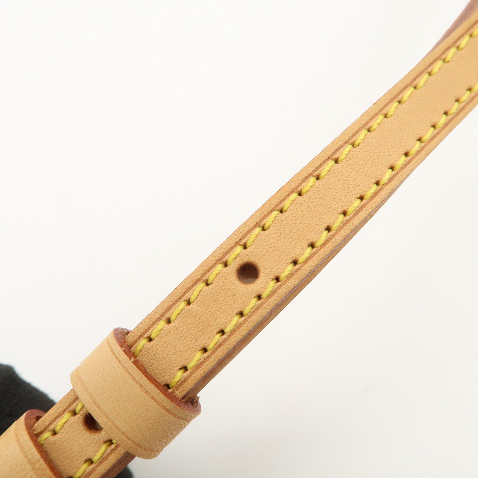 Louis Vuitton Nume Leather Adjustable Shoulder Strap 120cm J52314