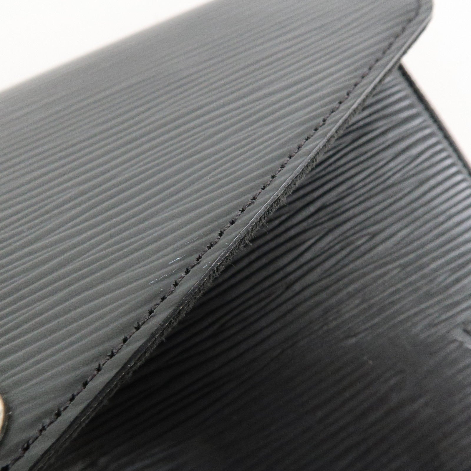 Louis Vuitton Epi Pochette Felicie Leather Hand Bag Black M62648 Used