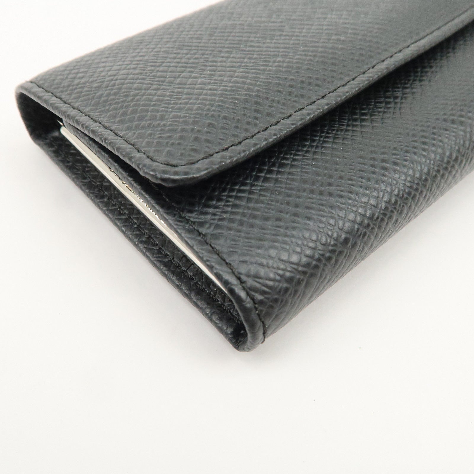 Louis Vuitton Taiga Multicles 6 Key Case Holder Ardoise M30532