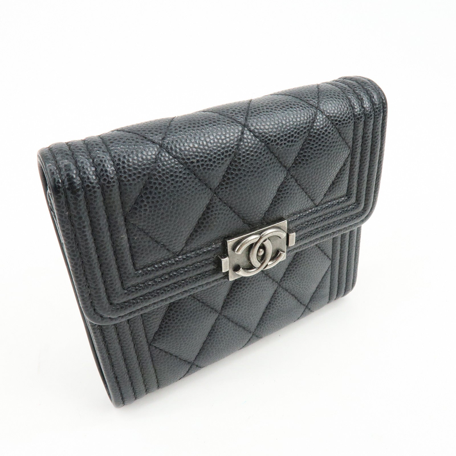 CHANEL Boy CHANEL Cavairskin Flap Compact Wallet Black A80734