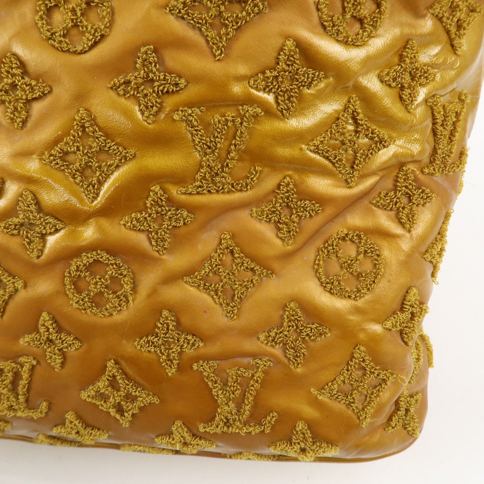 Louis Vuitton Monogram Lockit Bouclette Hand Bag Gold M40601