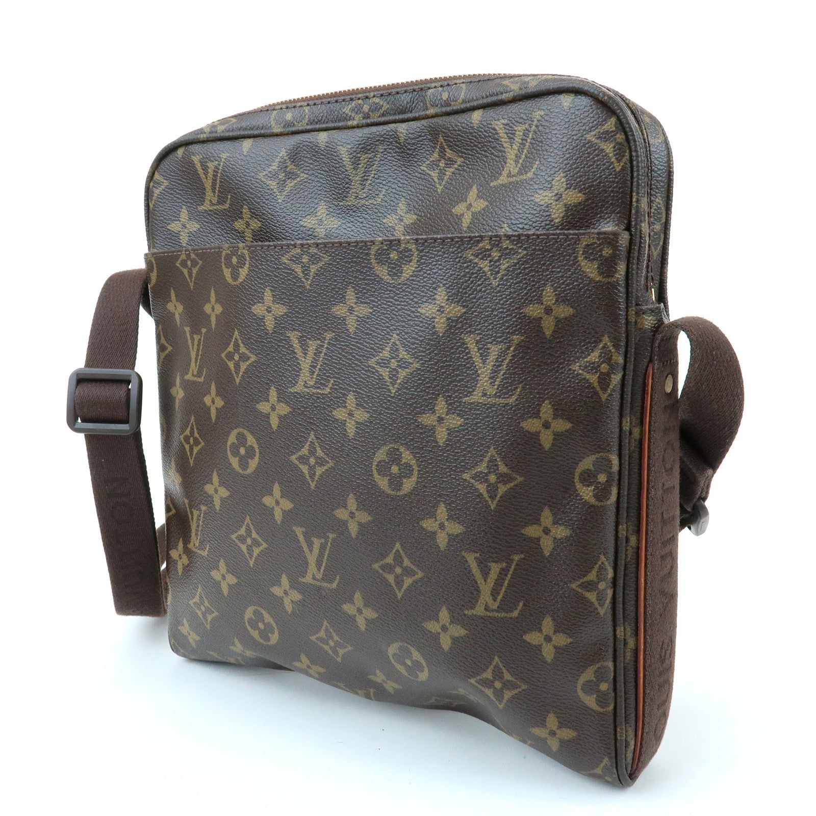 Louis Vuitton Monogram Trotteur Beaubourg Shoulder Bag Brown M97037