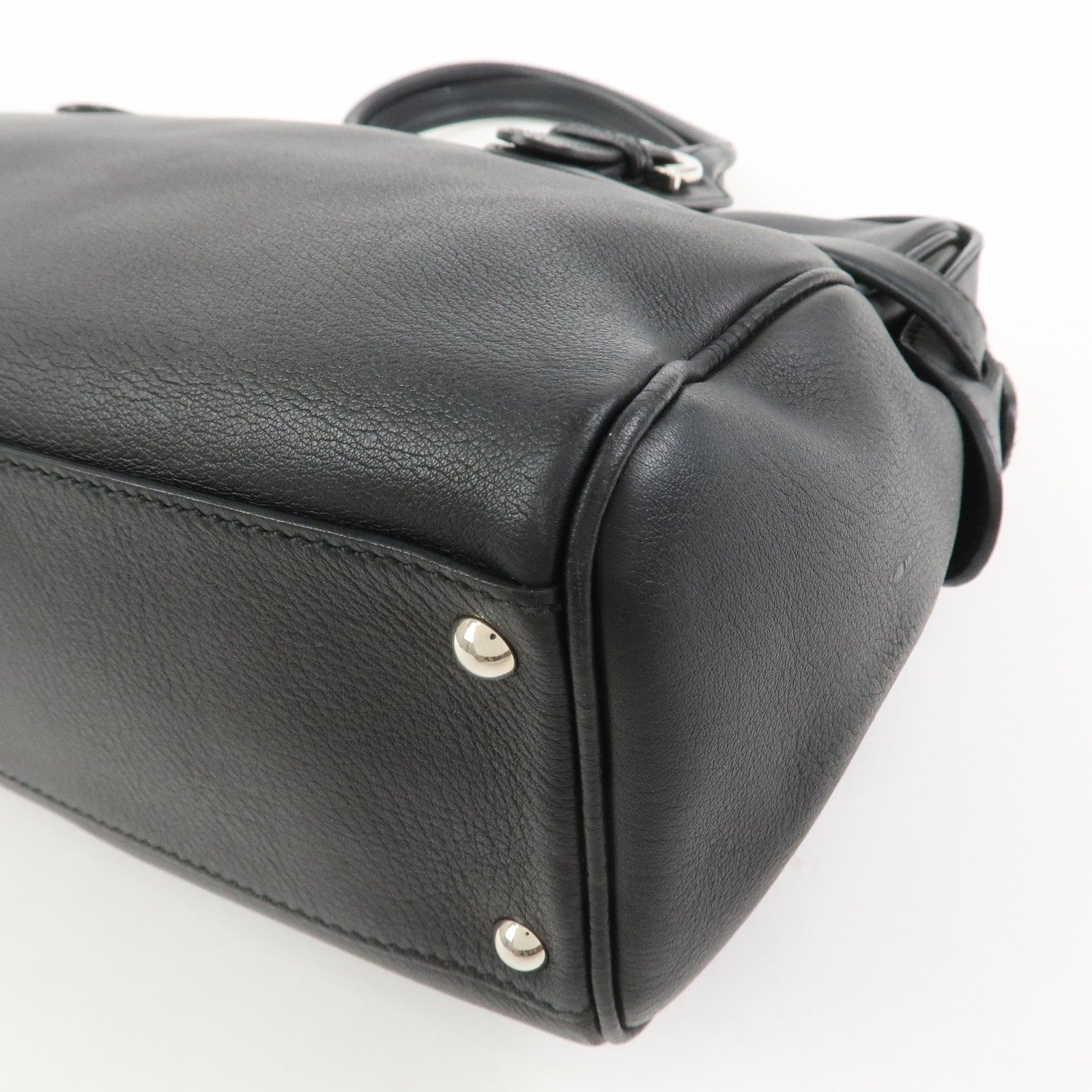 Ferragamo Gancini Leather Shoulder Bag Hand Bag Black