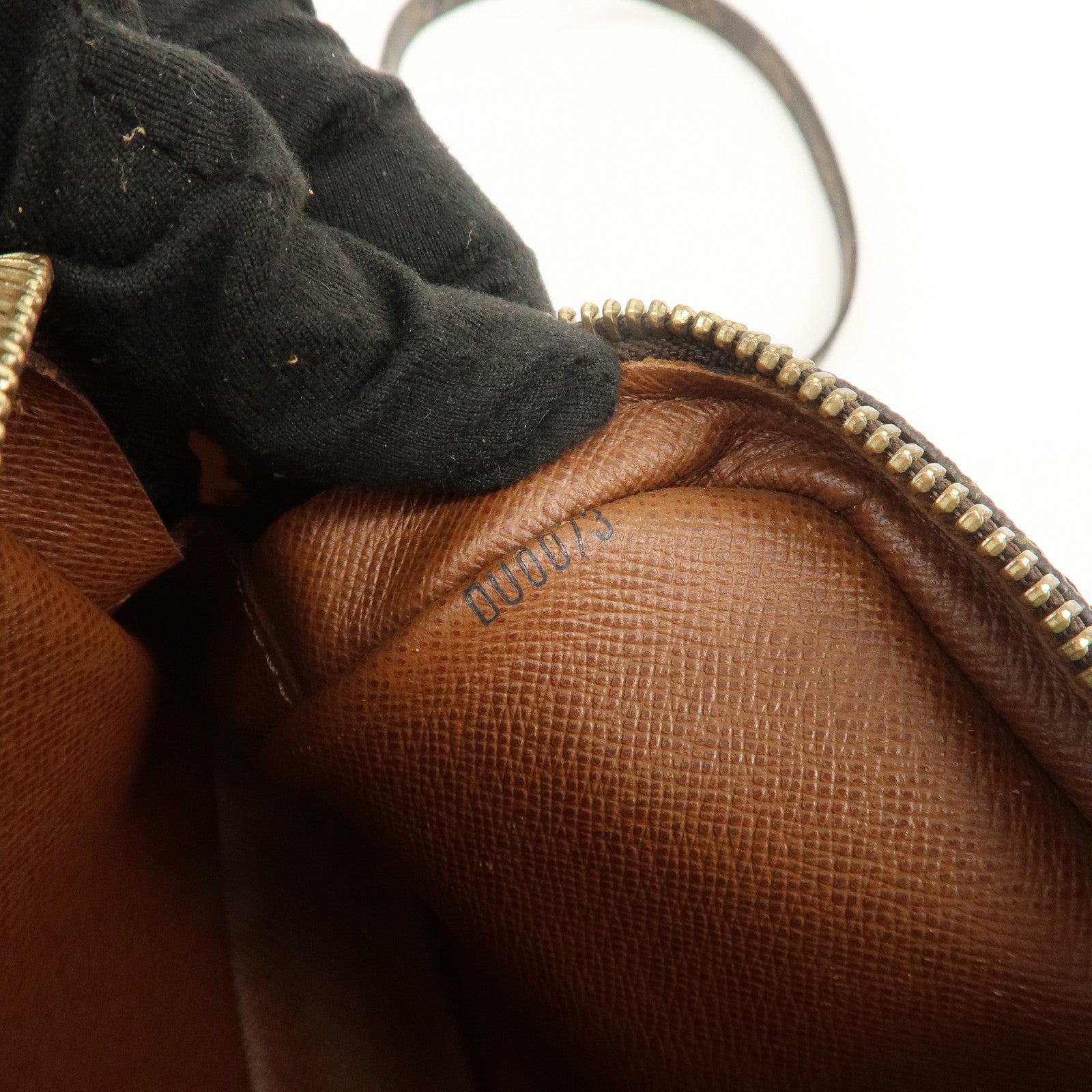 Louis Vuitton Monogram Monogram Canvas Monogram M51828