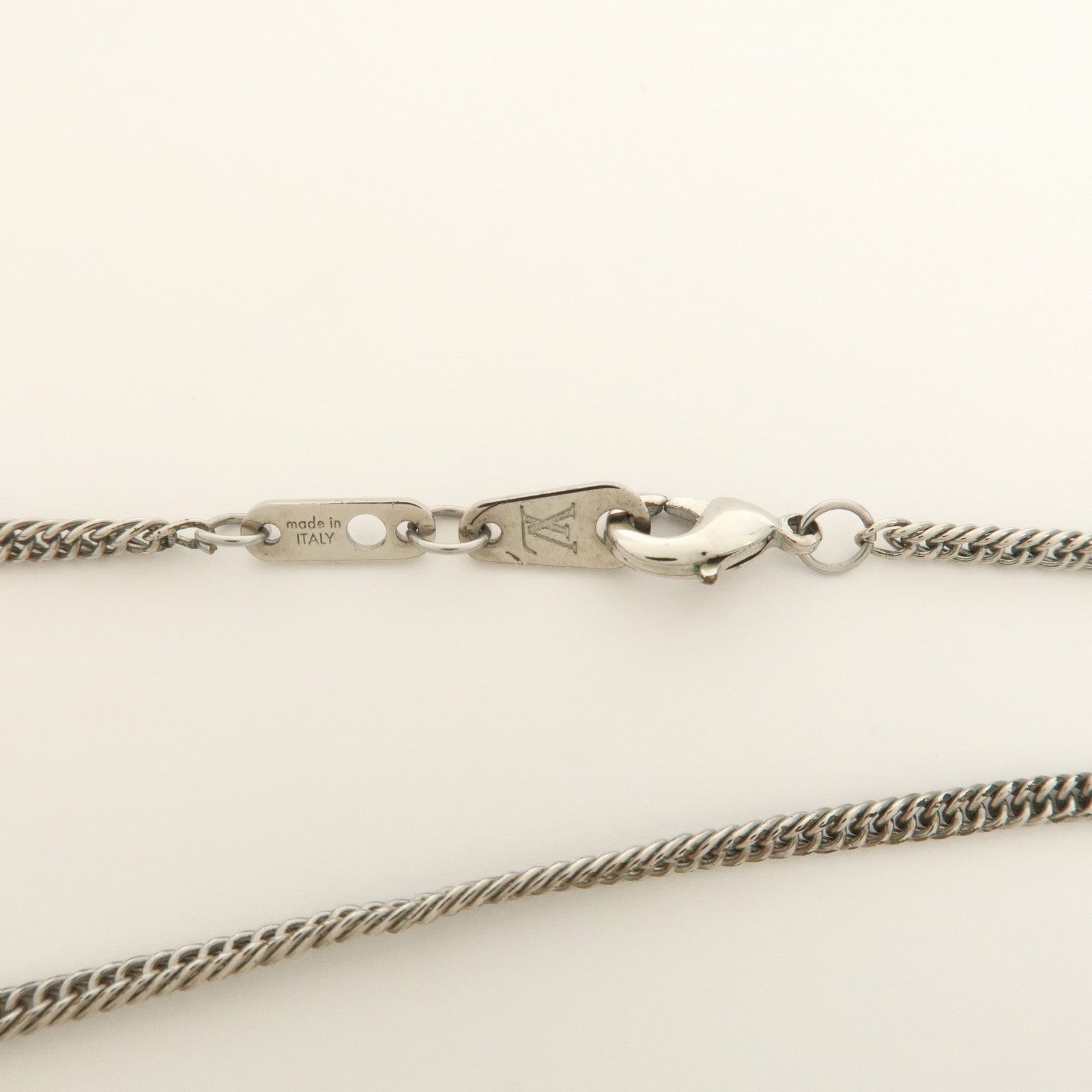 Louis Vuitton Metal Collier Medallion Chain Necklace Silver M63643