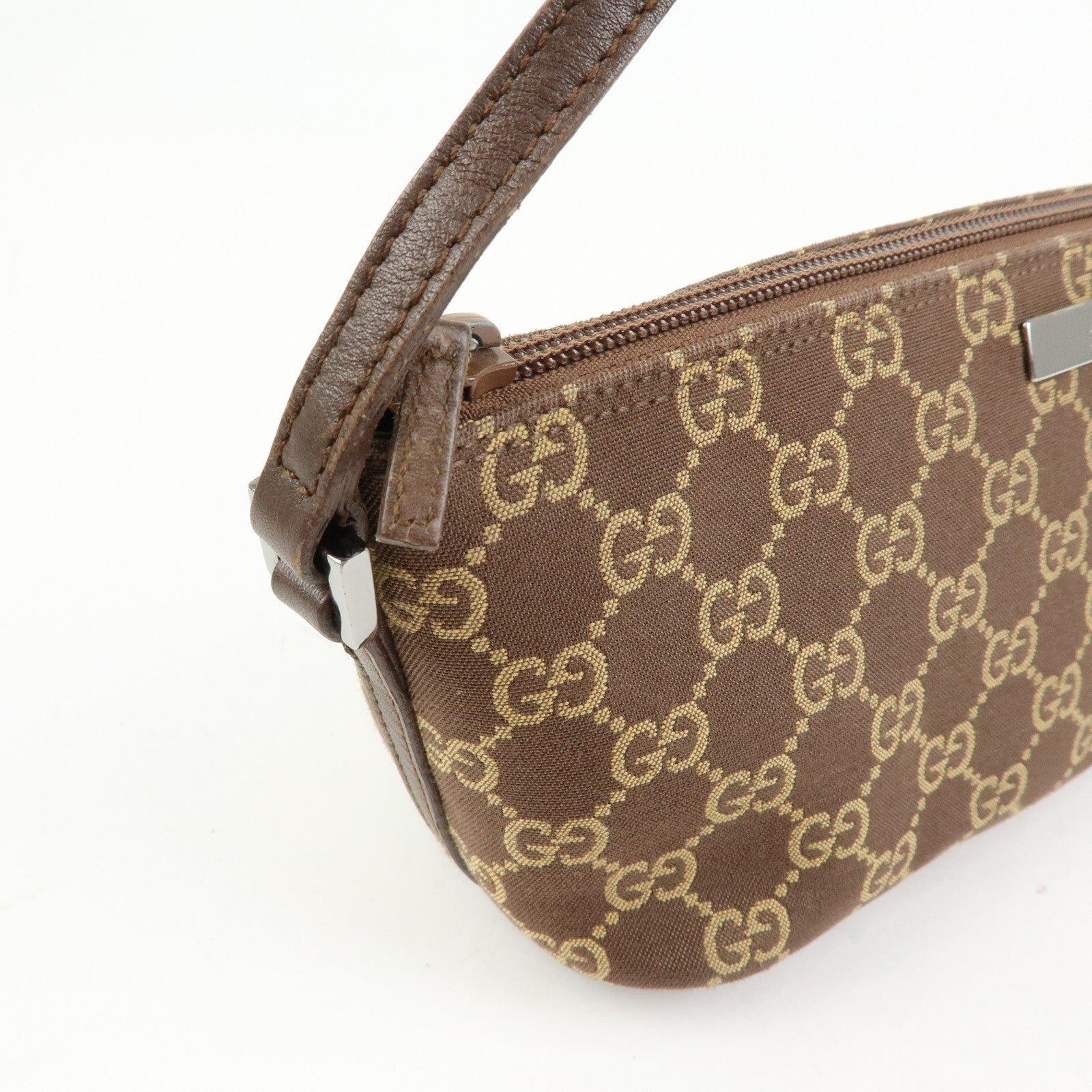 GUCCI Boat Bag GG Canvas Accessory Pouch Hand Bag Brown 039.1103