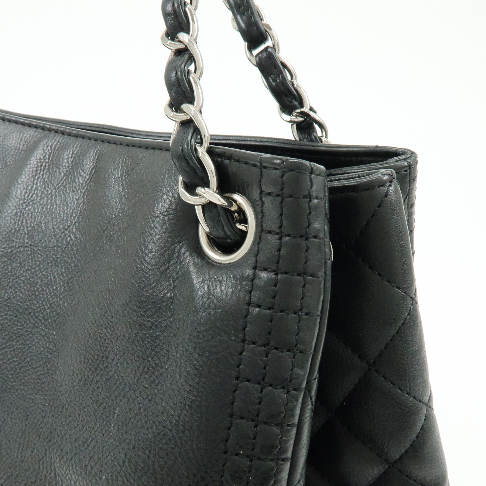 CHANEL Matelasse Leather Chain Tote Bag Shoulder Bag Black A67172