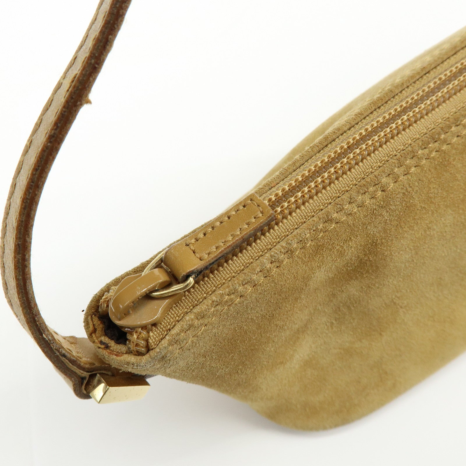 GUCCI Boat Bag Suede Leather Pouch Hand Bag Brown 039.1103