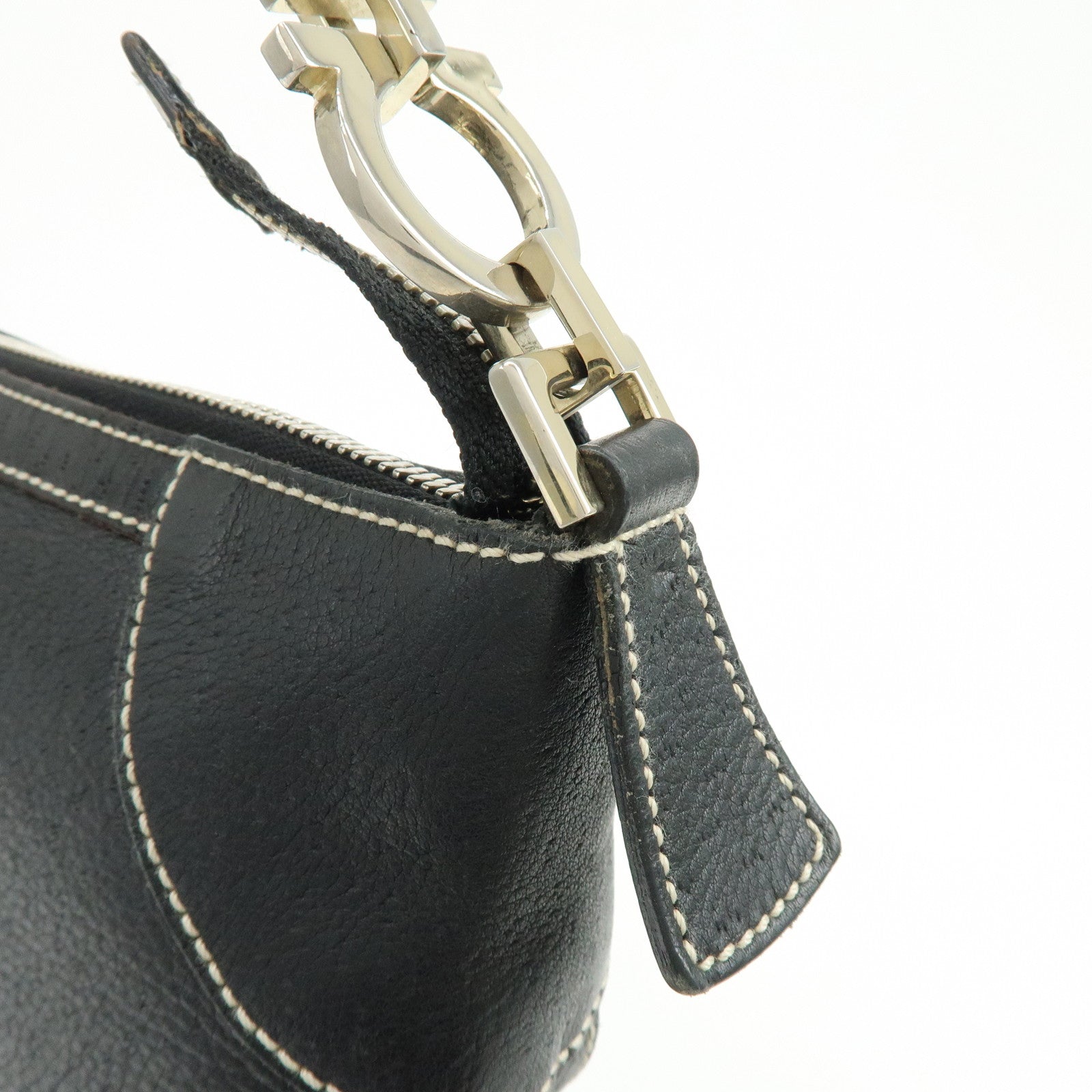 Ferragamo Gancini Leather Shoulder Bag Hand Bag Black