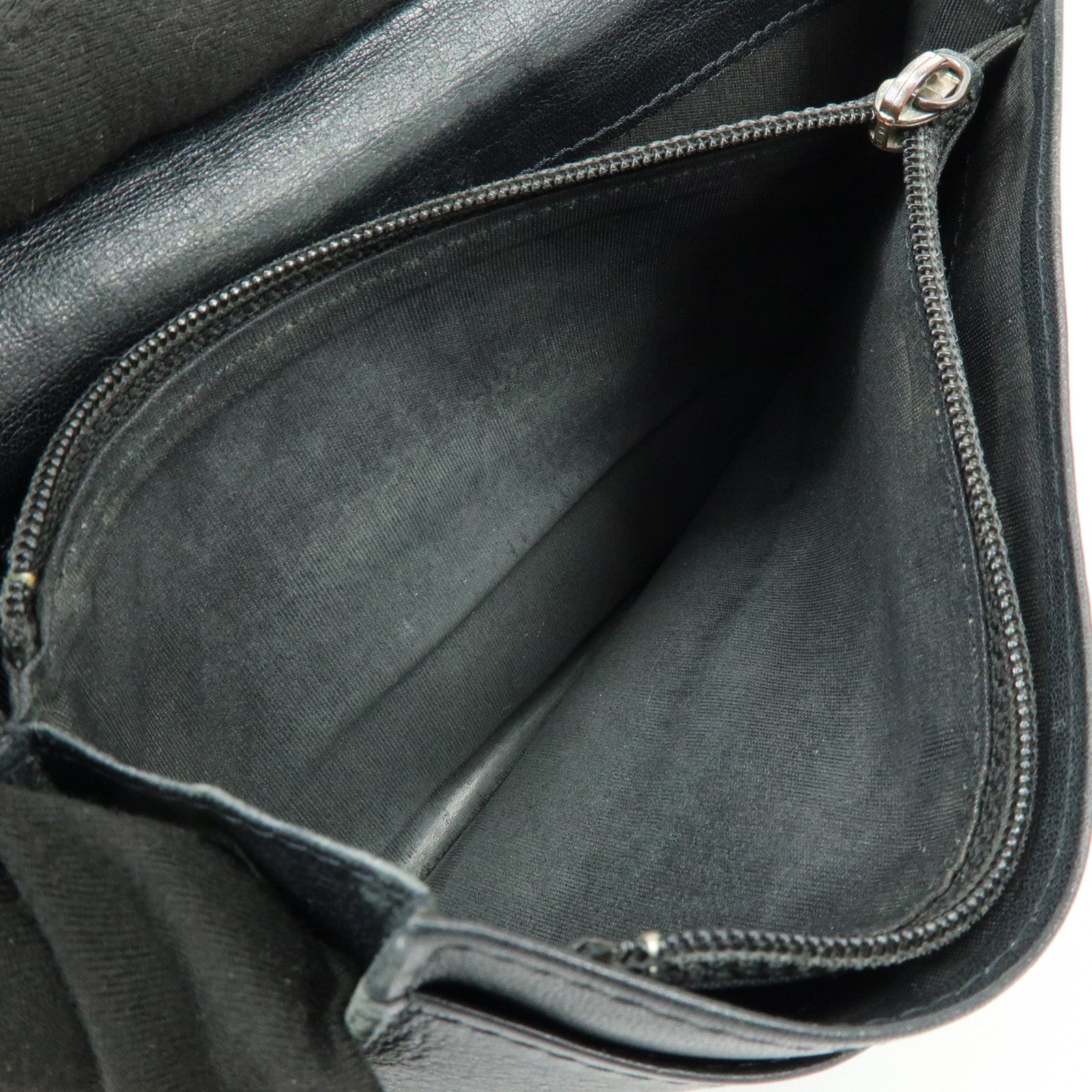 CHANEL COCO Mark Caviarskin Bi-fold Long Wallet Black A48651