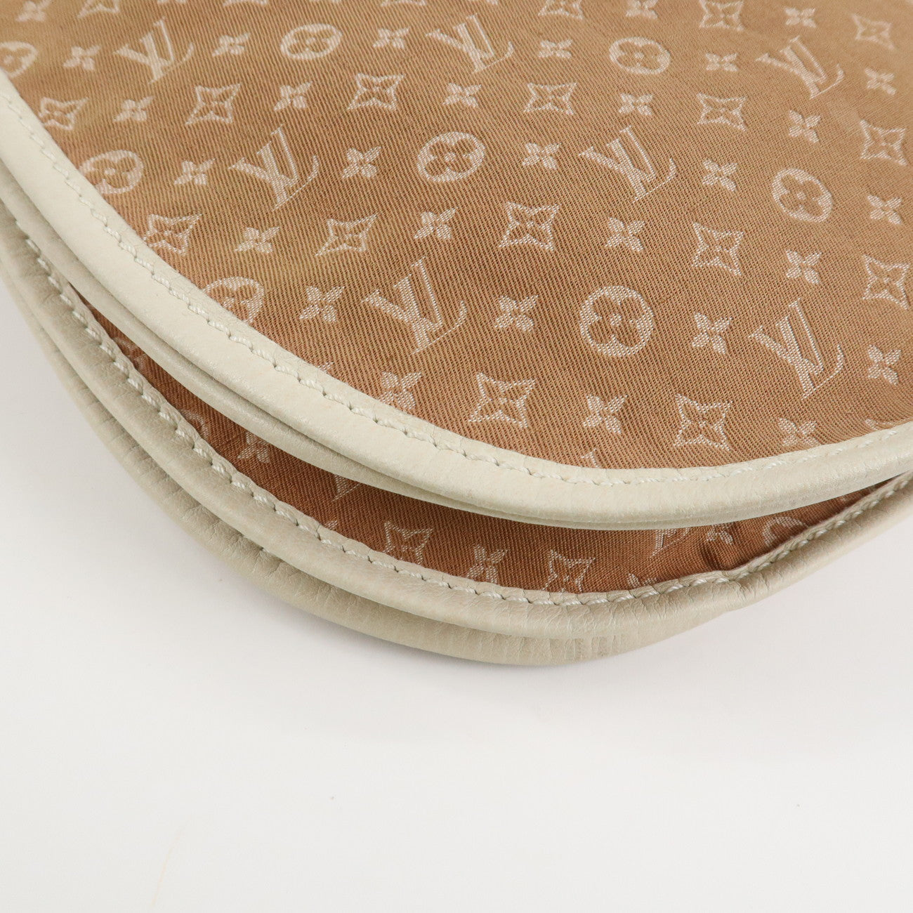 Louis Vuitton Monogram Mini Initial Aman Camel White M40020 Used